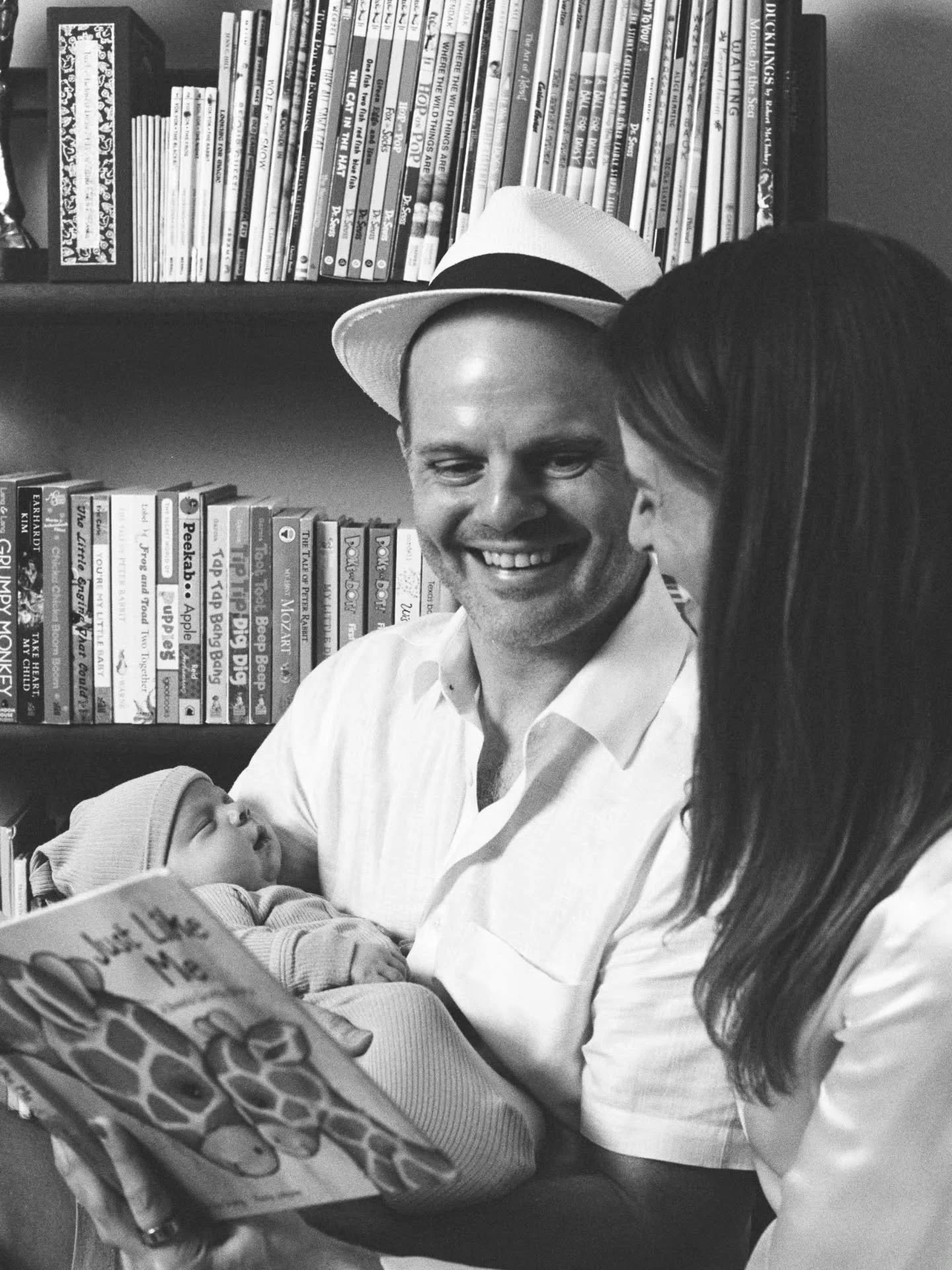 Sleepy newborns on film are my favorite 🤍🖤🩶
📸 : @merecephotography
👨&zwj;🔬: @prismafilmlab