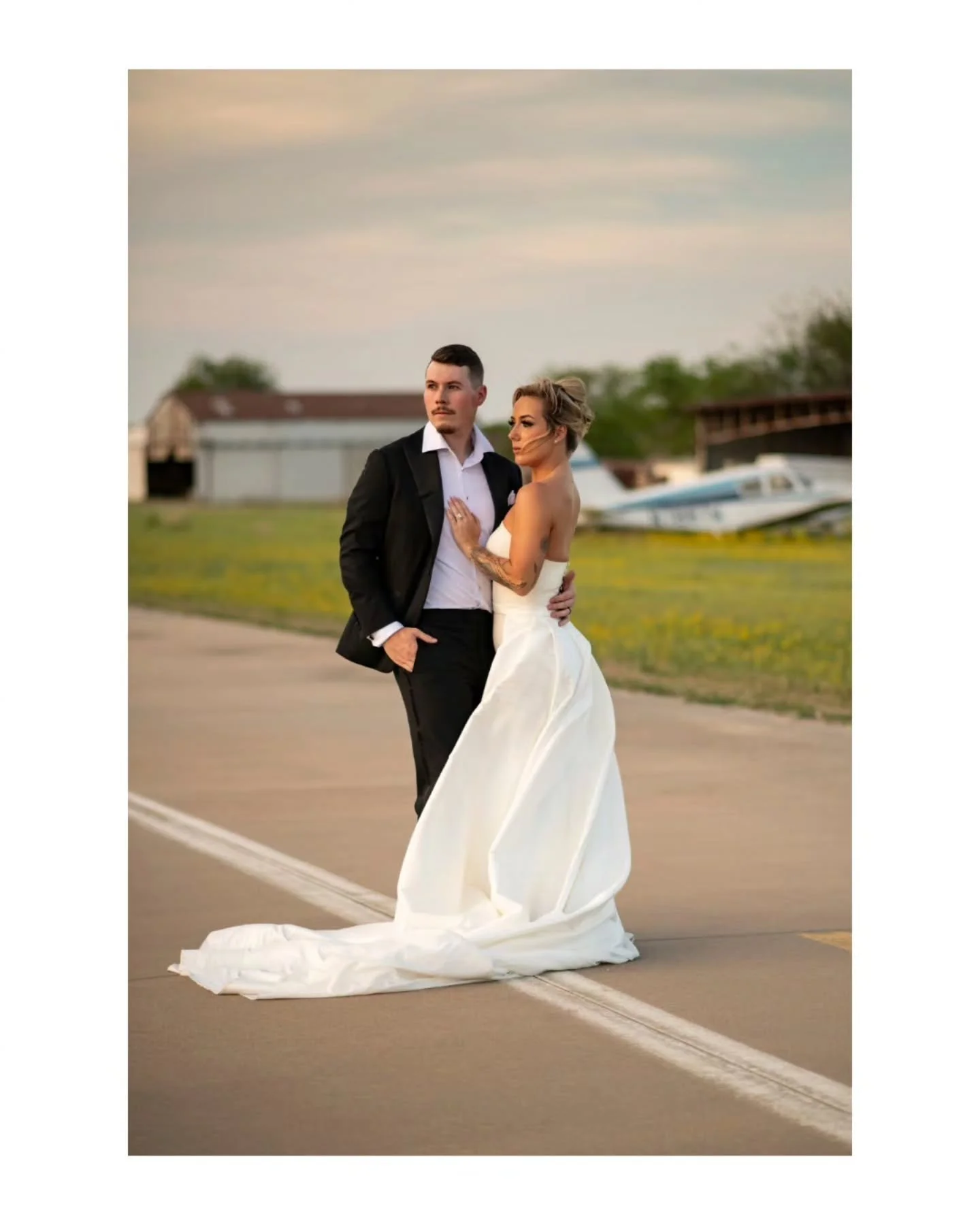 Chase her. Choose her. Love her. ❤️
Host:@experiences.with.emily
Hair &amp; Makeup: @2girls1brushbeauty
Models: @walkermacy @colbygodfrey
DFW Photographer 
DFW Wedding Photographer 
DFW Engagement Photographer 📸