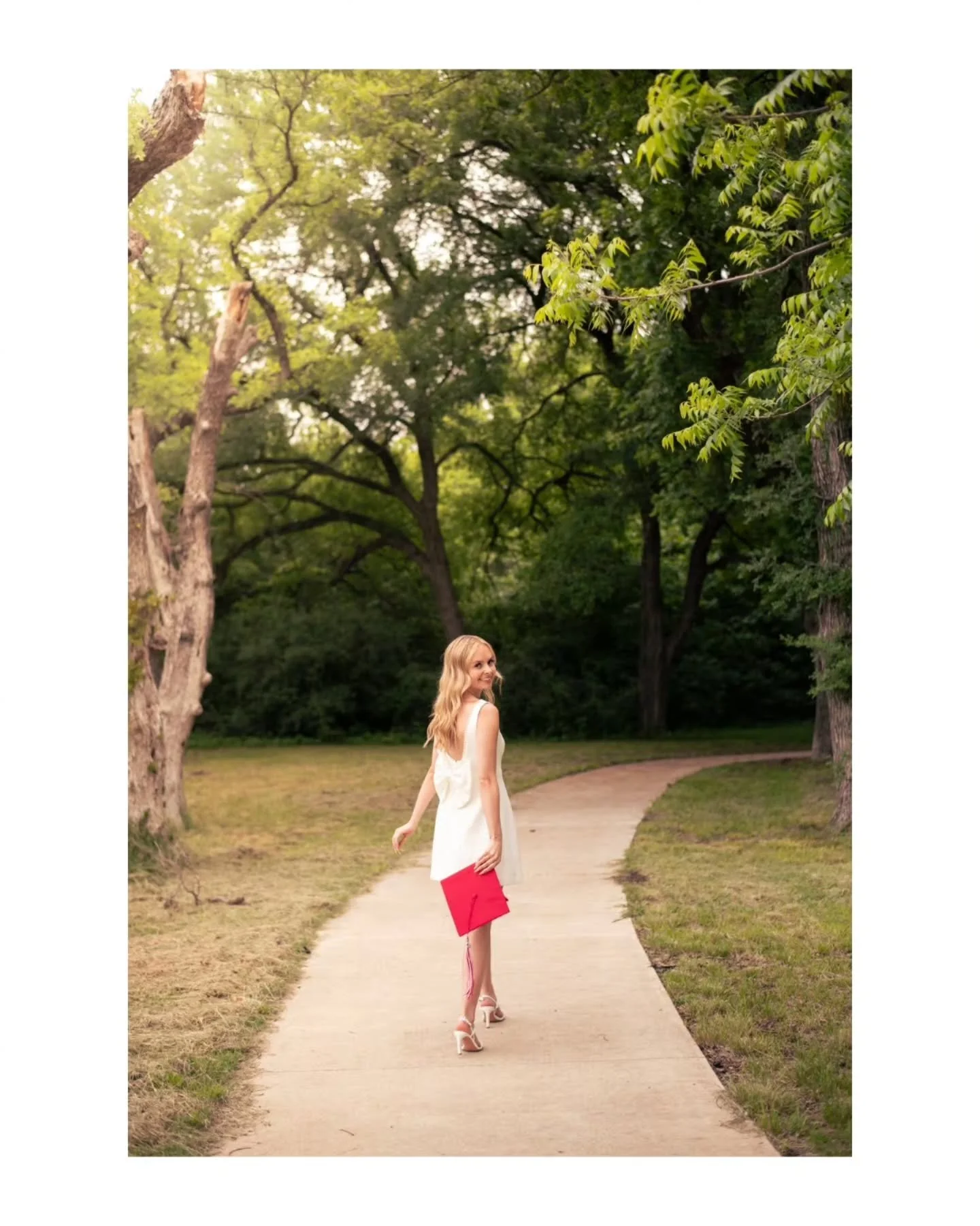 ❤️Class of 2026❤️

DFW Portrait Photographer 
DFW Senior Photographer 
Justin Family Photographer 📸