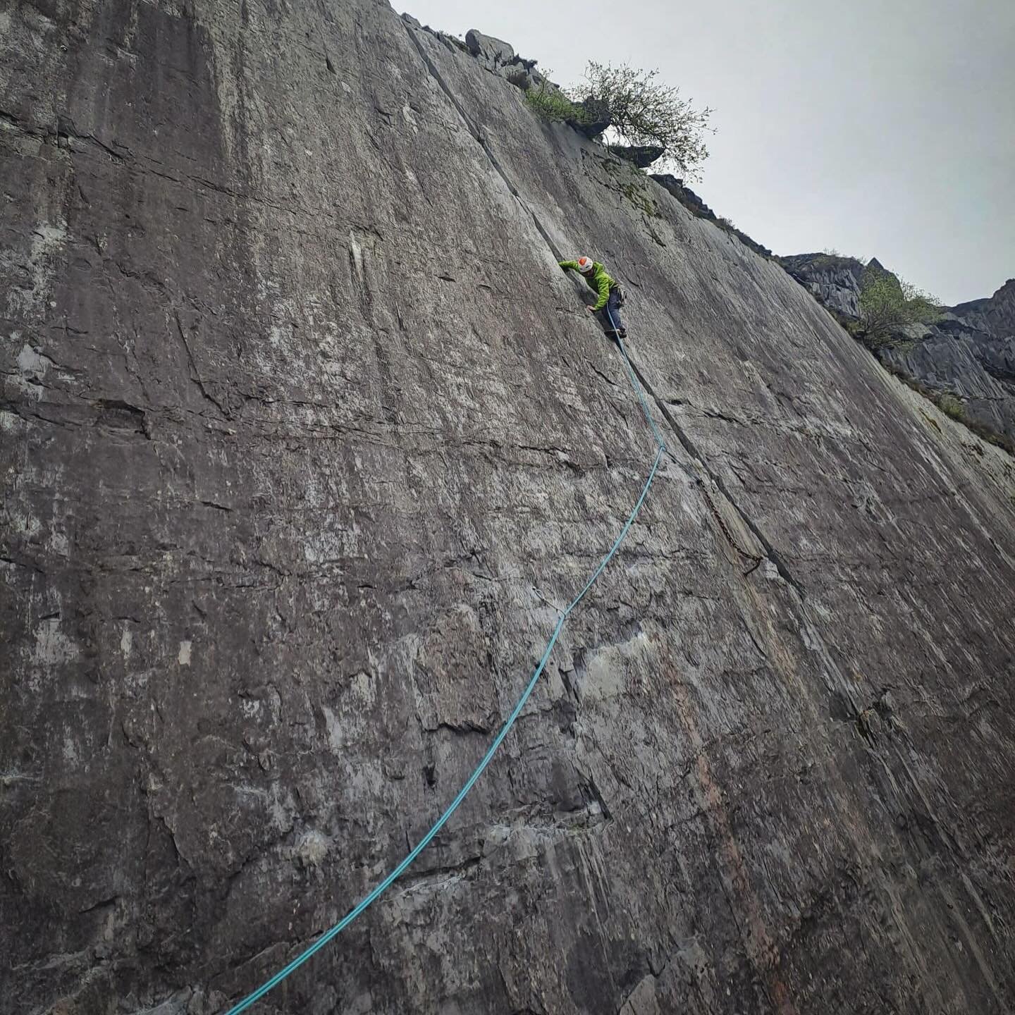 The after work climbing sessions have been in full flow this week 😎

#slate #dinorwigquarry #northwalesclimbing #rockclimbing #eryri