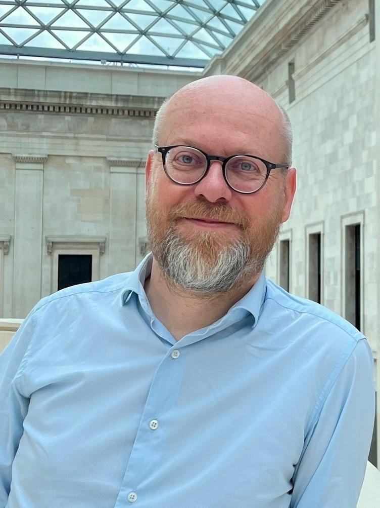 Portrait of professor Matthias Pohlig