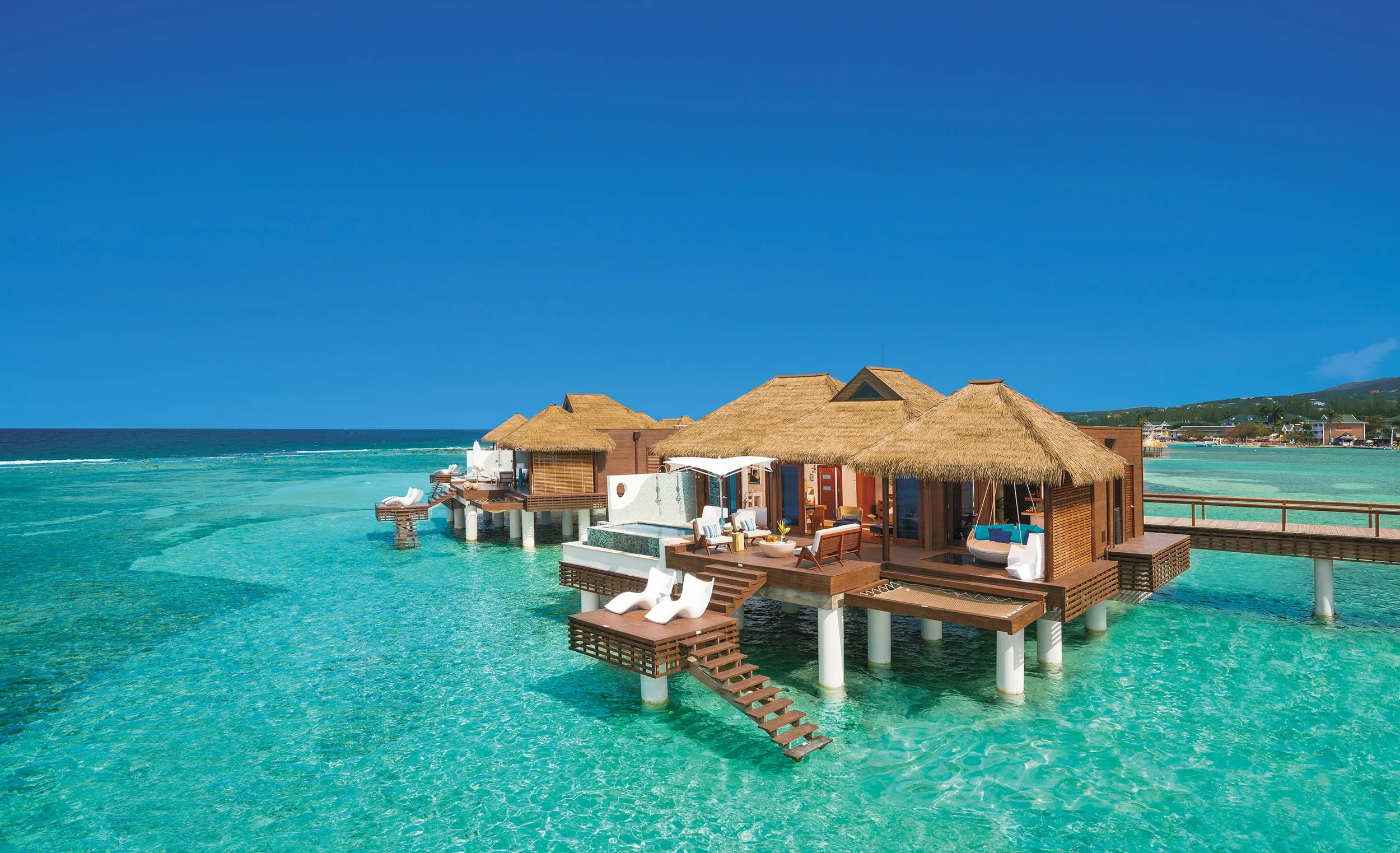 645cf73a1399f958e209bad0_Hero-Wide-MBJ-Sandals-Royal-Caribbean.jpg
