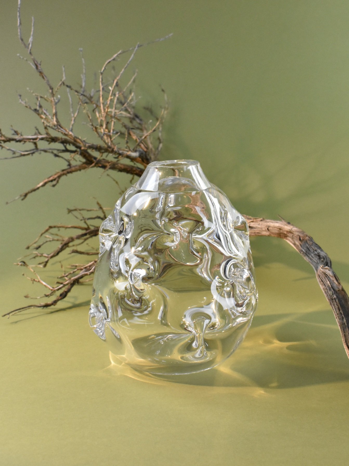 romer-nettles-crystal-vase.jpg