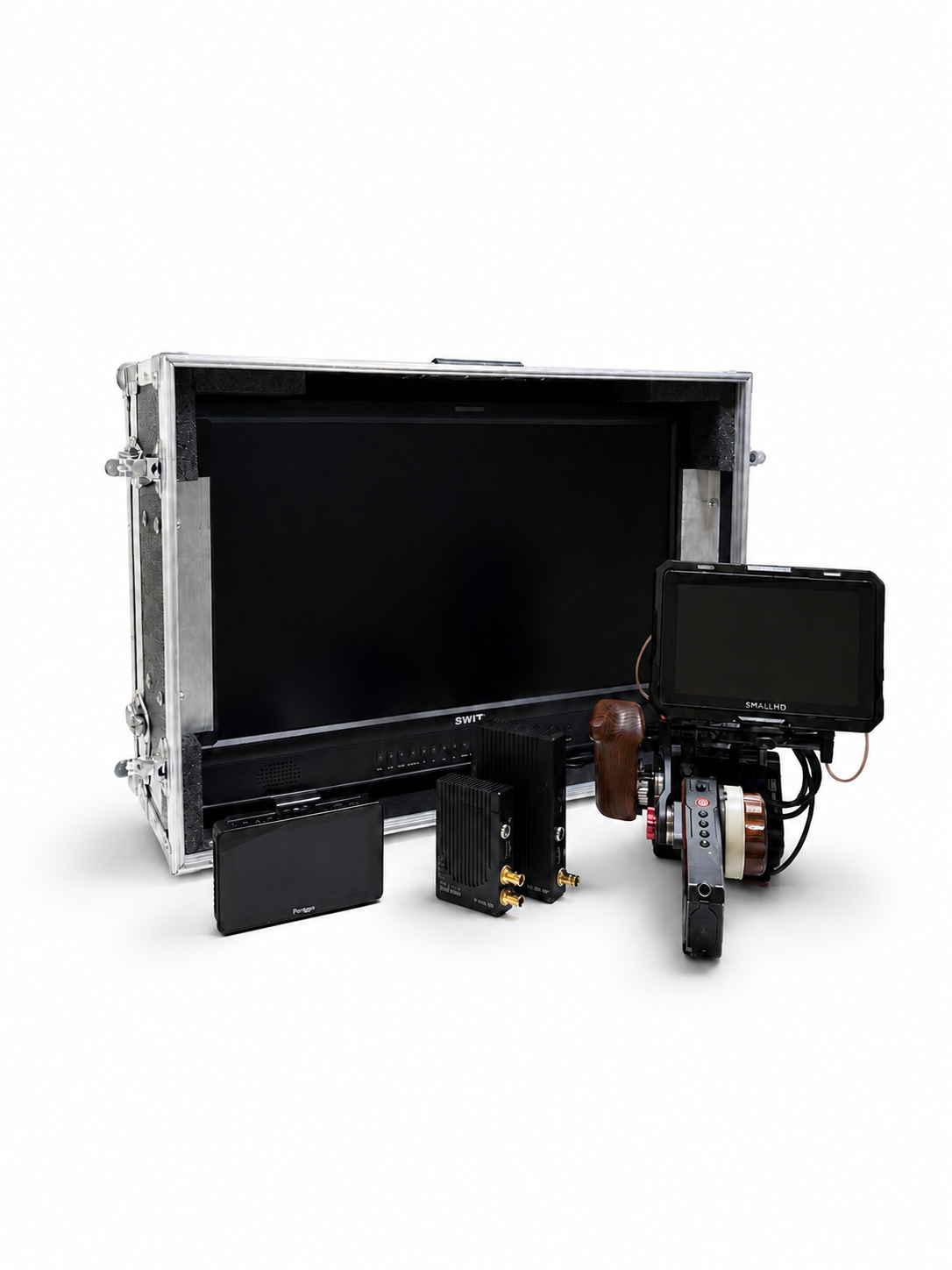 Kit Focus Puller:  1x monitor + 2x Teradek TX   1x Teradek RX  Monitor Regia Switt 24” + Monitor Onboard  4 Batterie v Mount Granito 190 Wh