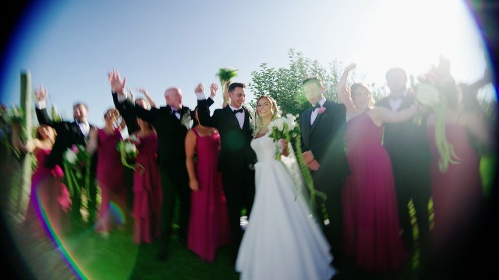 Jena &amp; Matt 💗💫

Love a high energy Friday wedding. Good vibes all around. 

#weddingfilm #michiganwedding #michiganweddingfilm