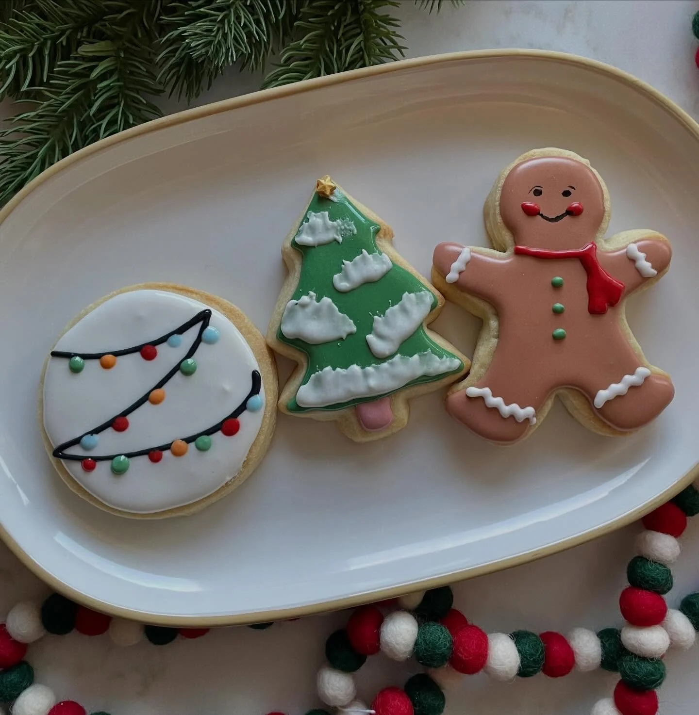 Our final holiday menu is here! I loved putting together this menu, and I hope you enjoy these items as much as I do! This year&rsquo;s menu is full of treat boxes, cupcakes, cookies, mini cakes, and decorating kits. Here&rsquo;s a glimpse at a few o