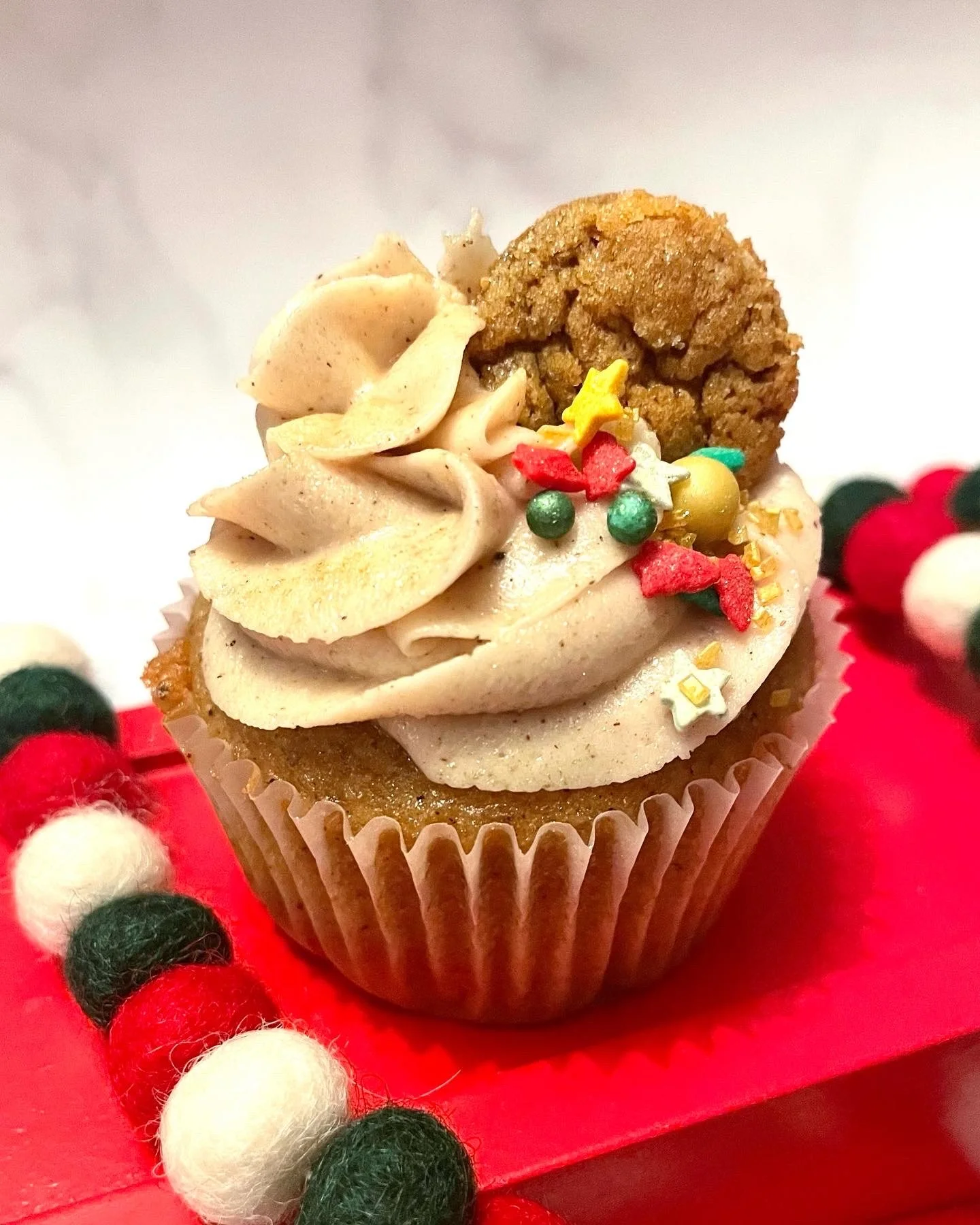 Gingerbread Cupcakes (12)