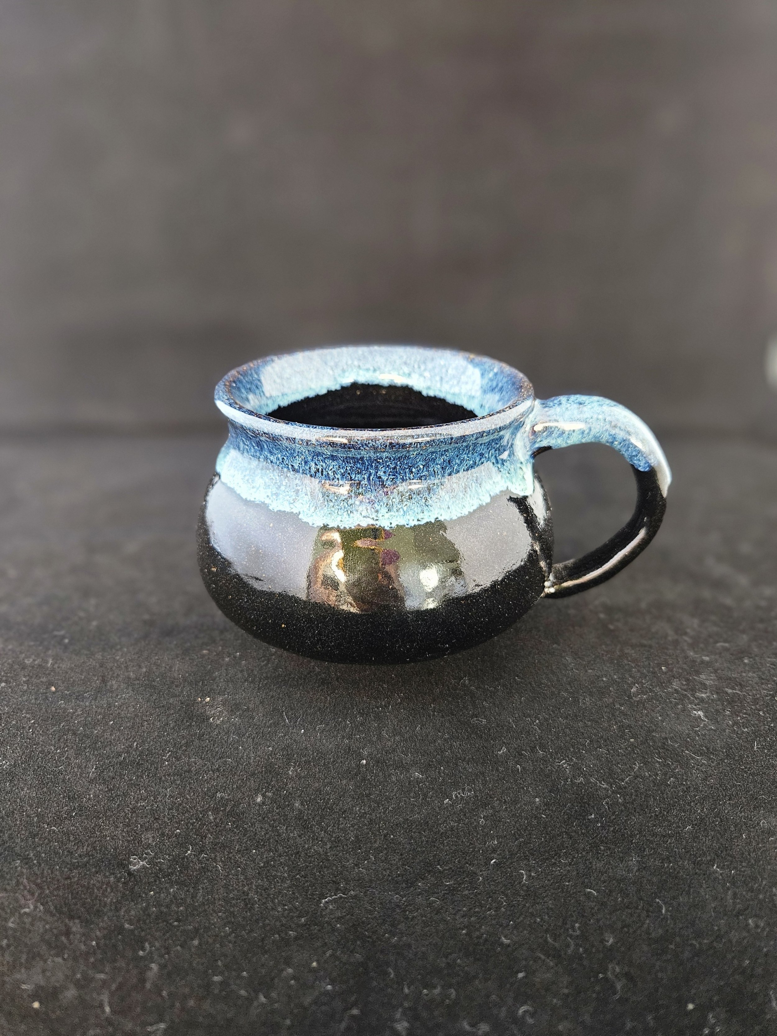 Cauldron mug 2