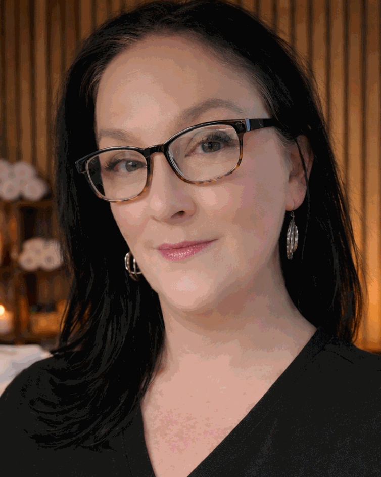 Davida Wheeler soothing massage therapist.  Deep tissue massage