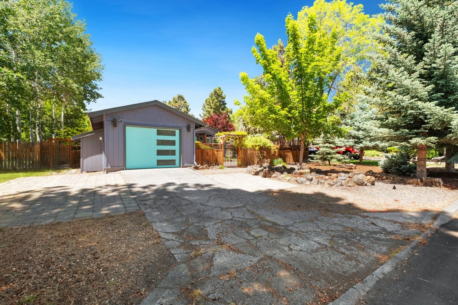 2849 NE Lotno Drive Bend, OR 97701
