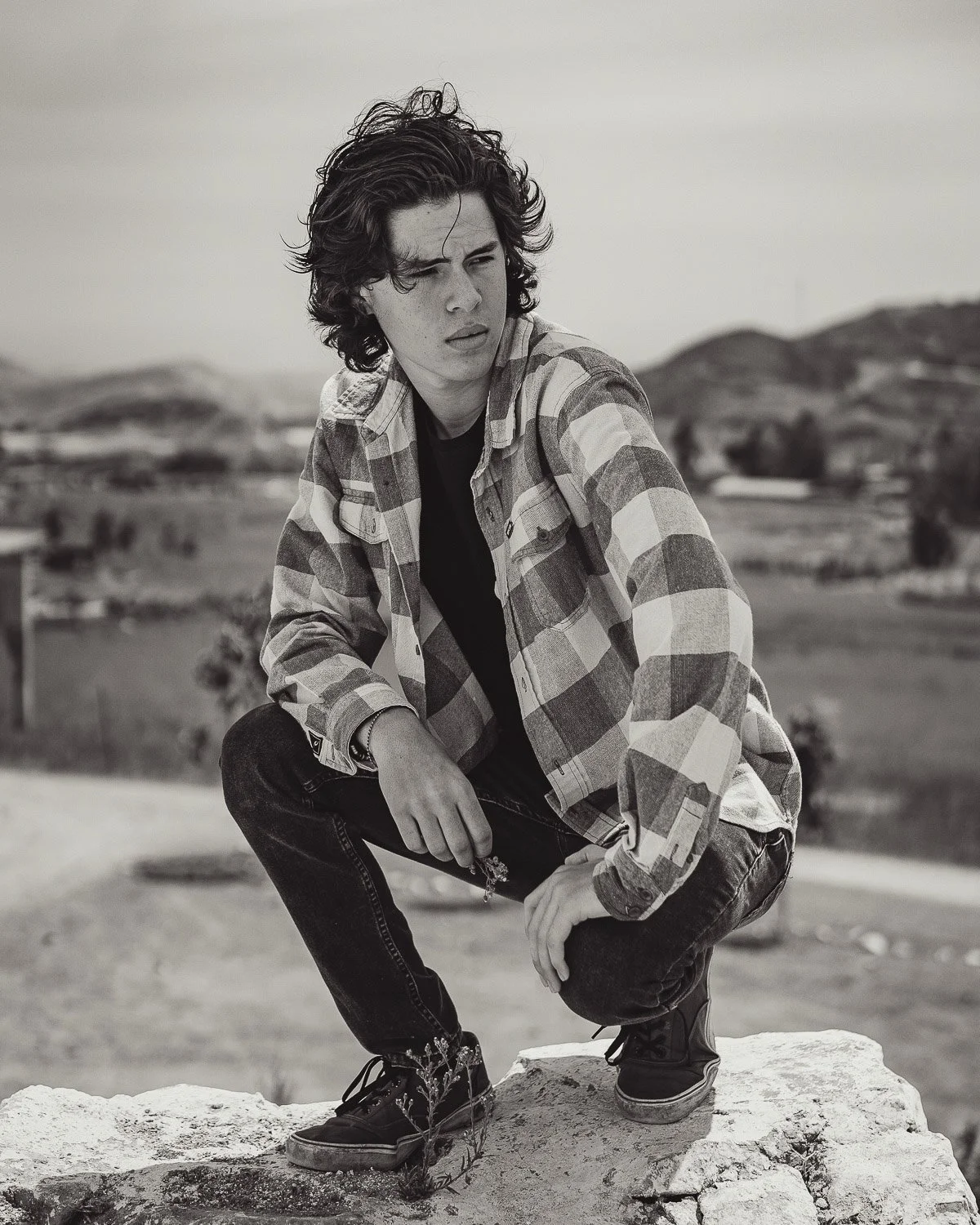 boy-plaidshirt-desert-BW2.jpg