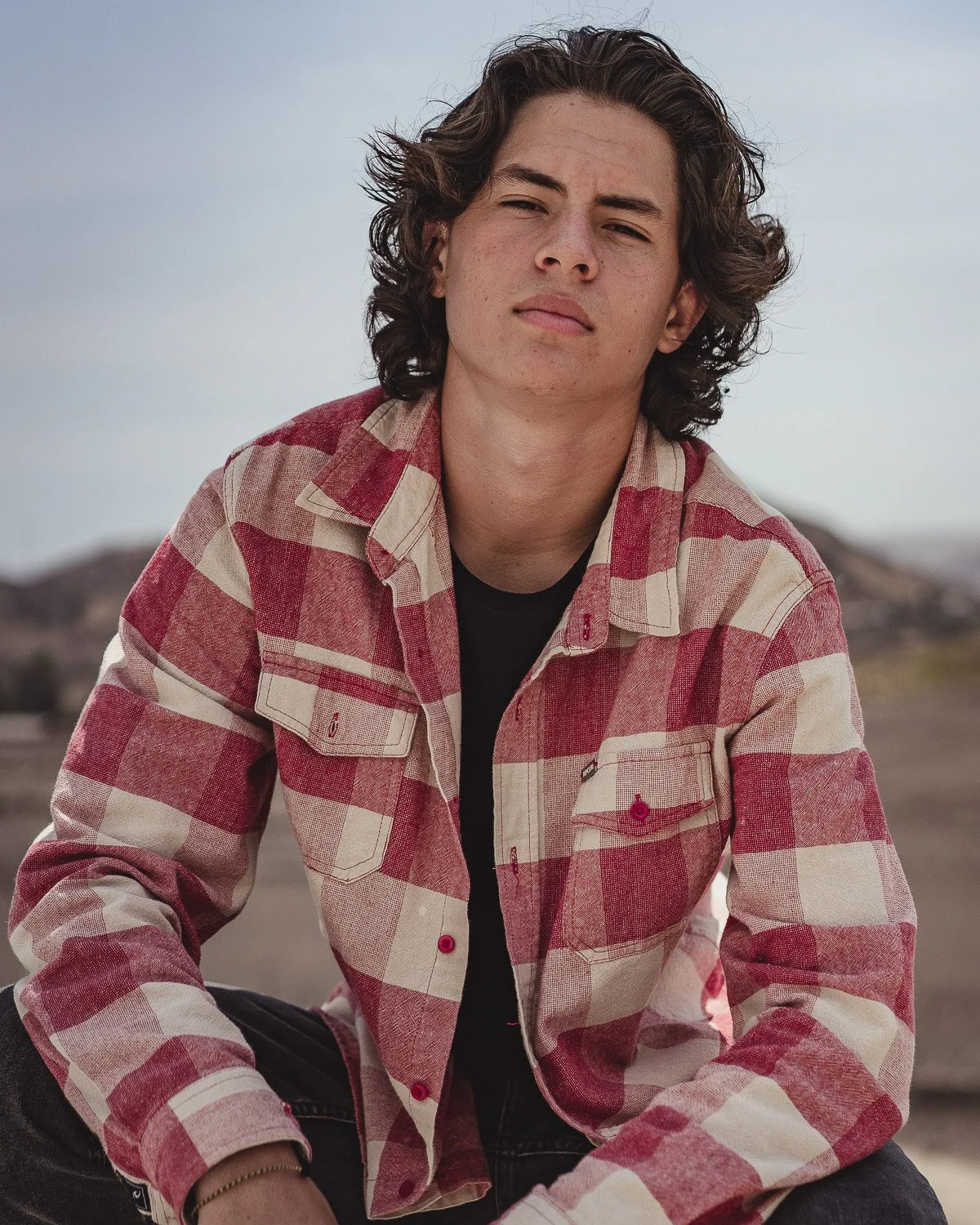 boy-plaidshirt-desert.jpg