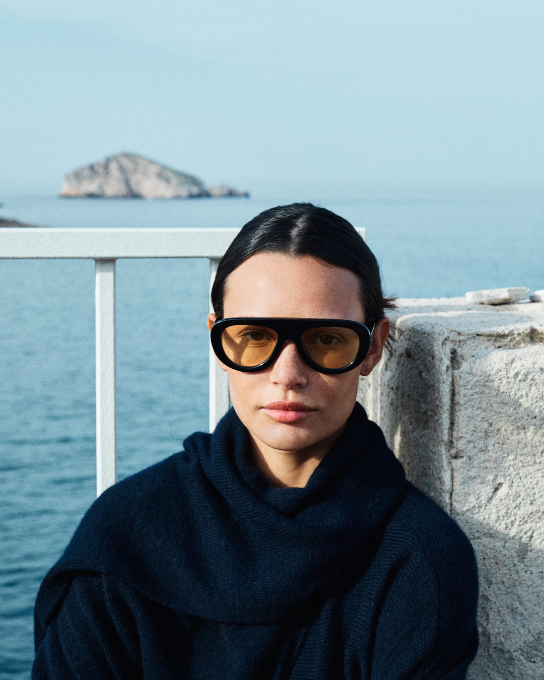 P589-BCKes_WOMAN_2.png