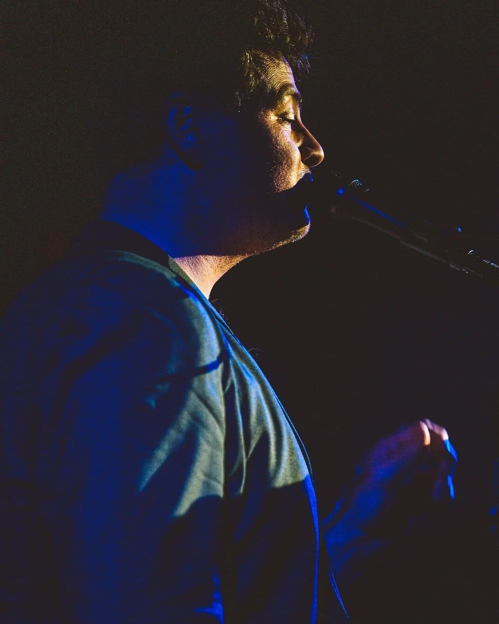 More moments from James Felice&rsquo;s October shows with Craig Finn . These live photos highlight the warmth and honesty James brings to his songs, both on The Little Ones and onstage.

📷 @dadarria 

James&rsquo;  album The Little Ones is out now o