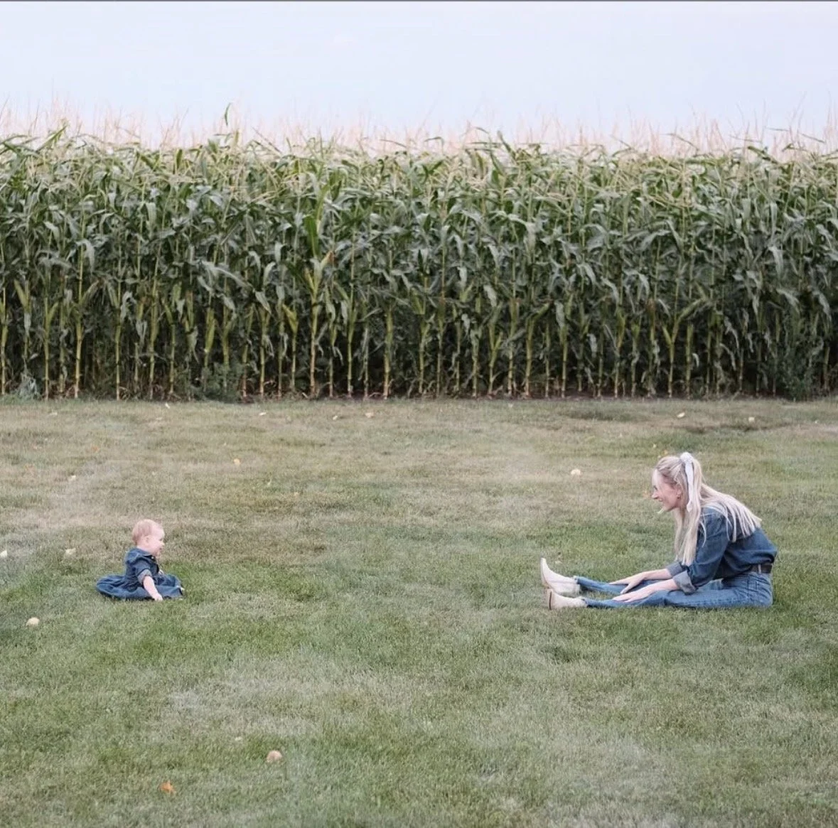 MAMA FEATURE : HANNAH + WILLA