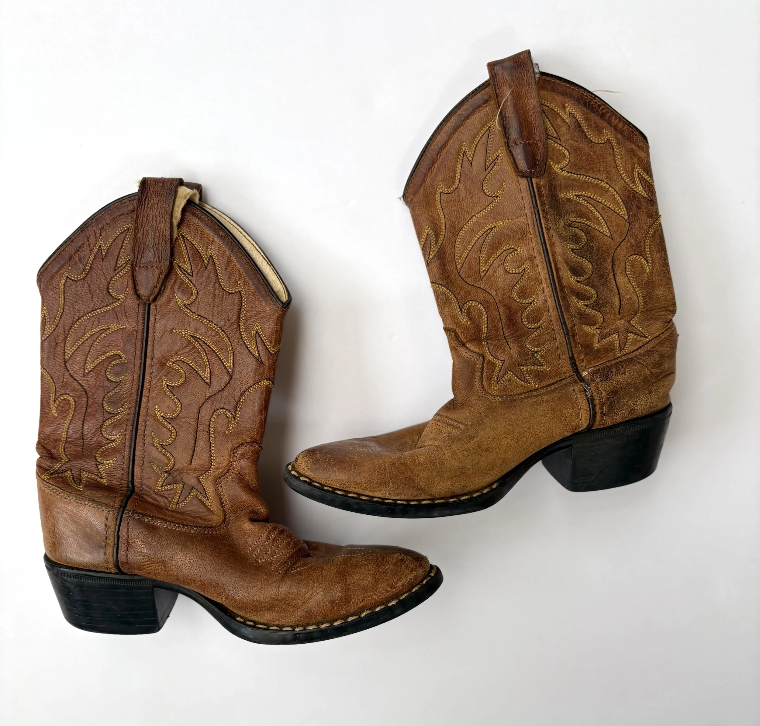 VINTAGE COWBOY BOOTS