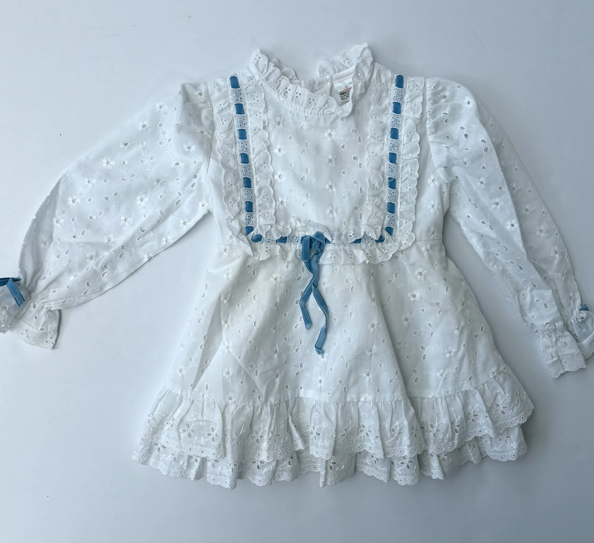 VINTAGE EYELET DRESS