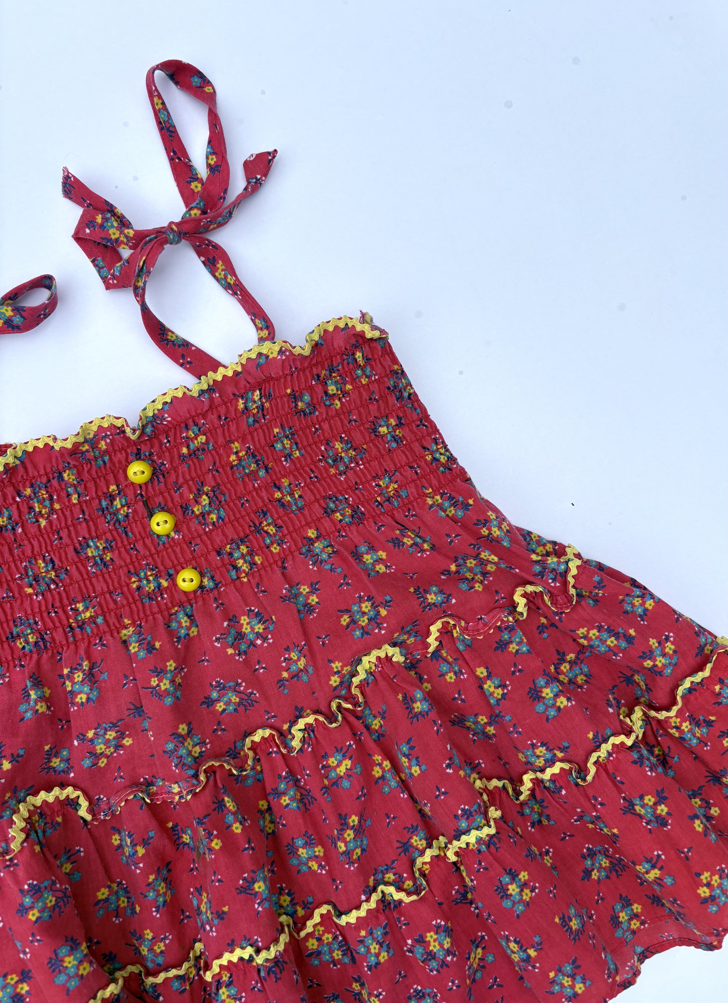 VINTAGE RED FLORAL RICRAC TANK