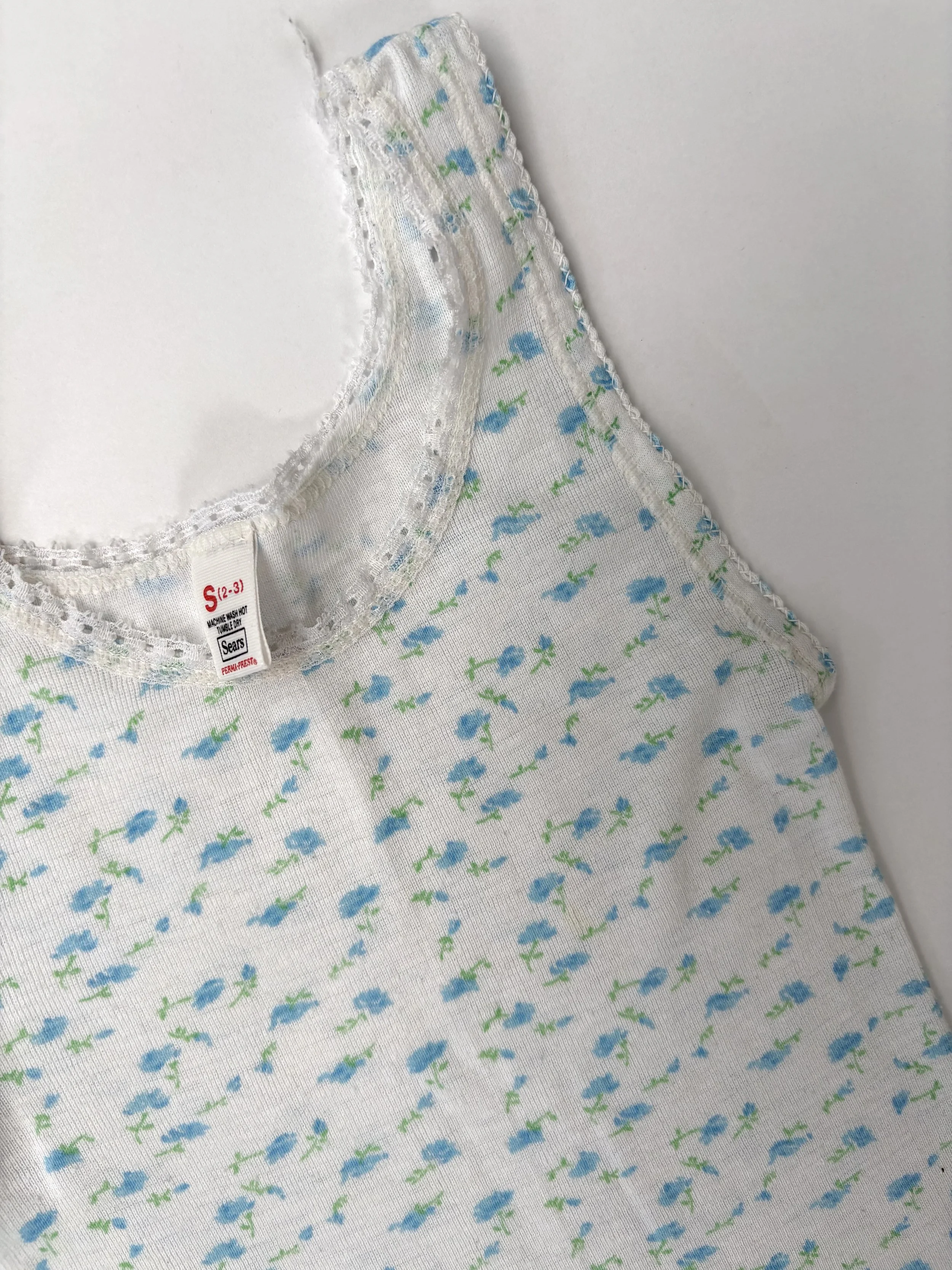 VINTAGE ROSETTE TANK
