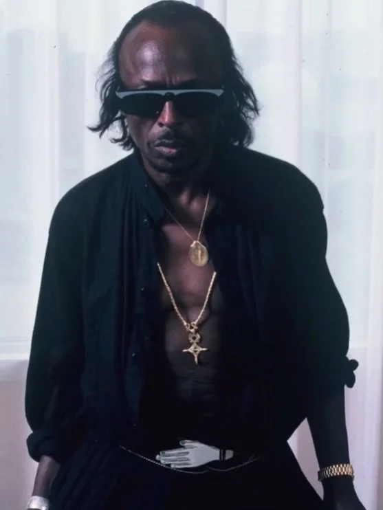 Miles Davis wearing Issey Miyake, in 1985, photographed by Shigeru Uchiyama.