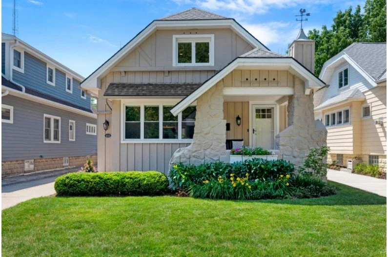 Shorewood Milwaukee luxury home market