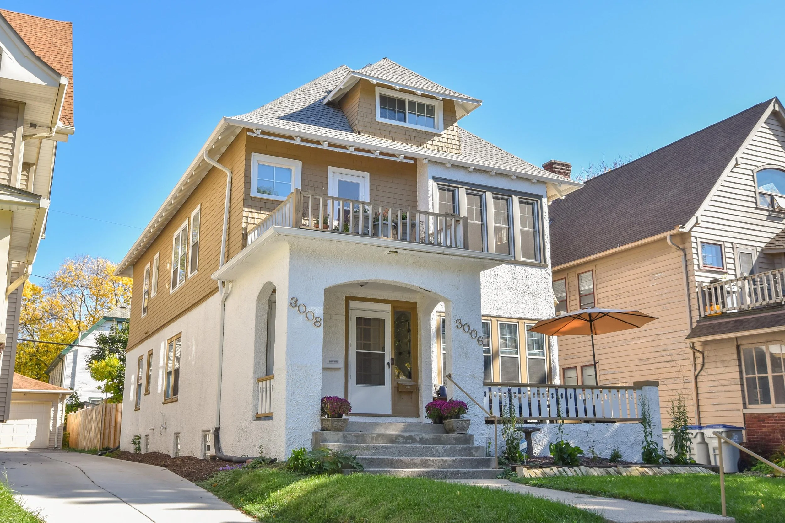 duplex with finished third floor 