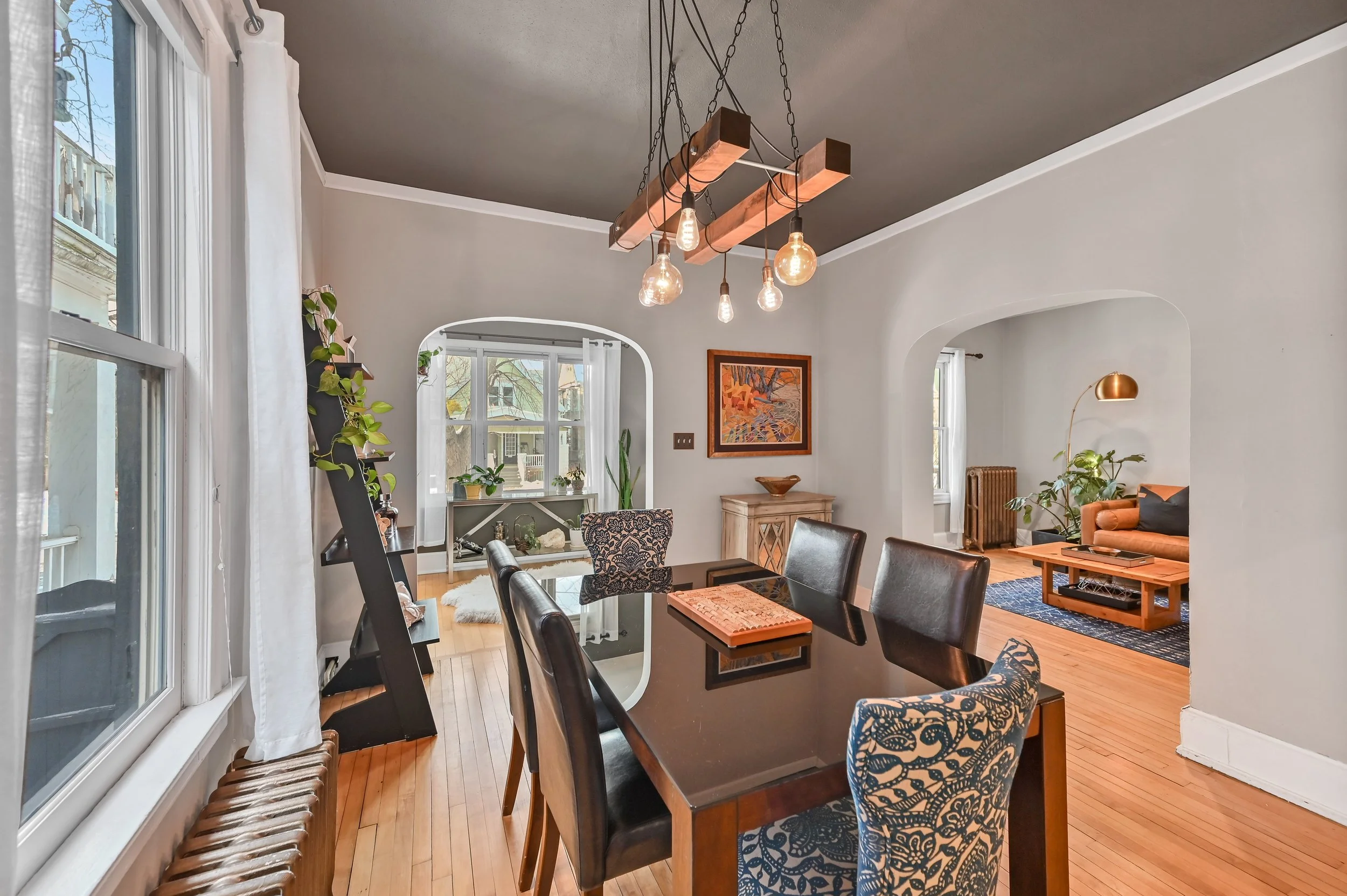 Dining Room to Sunroom 