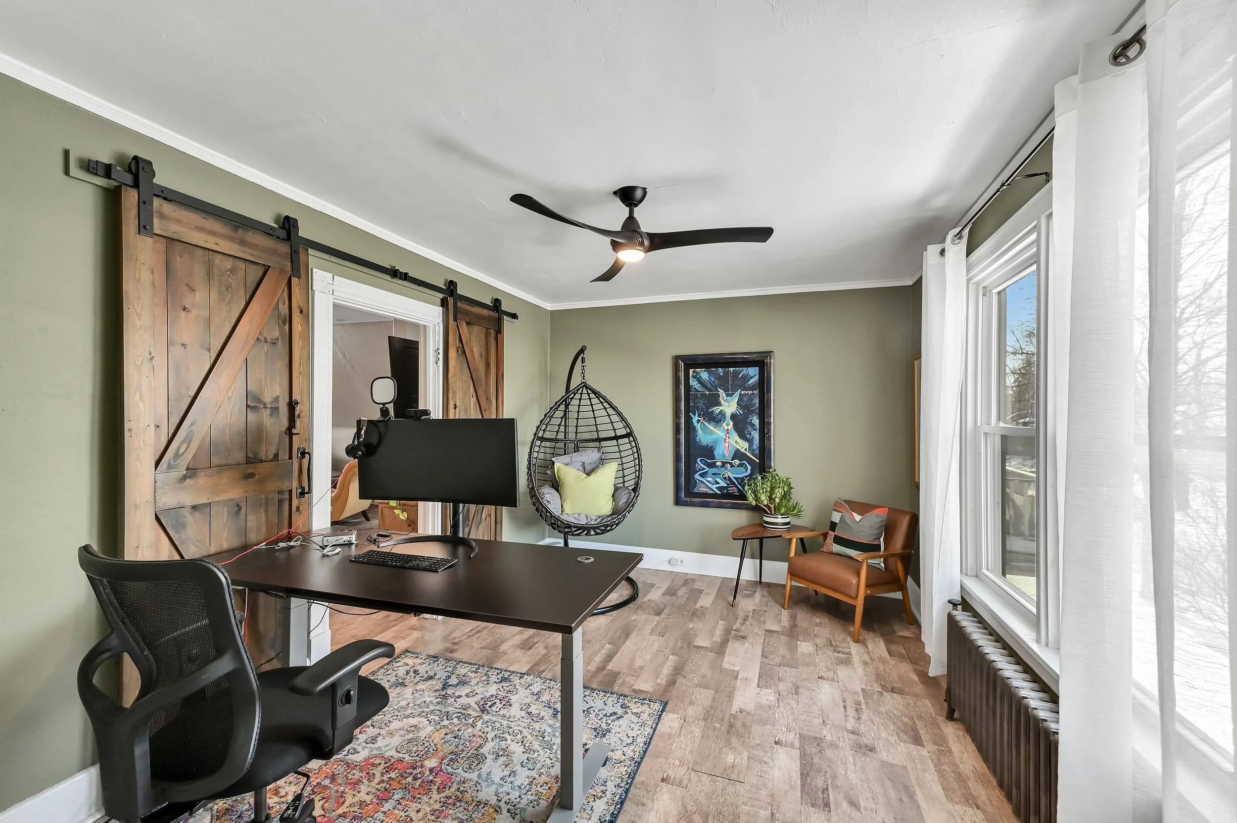 Bedroom Overlook Front of Home