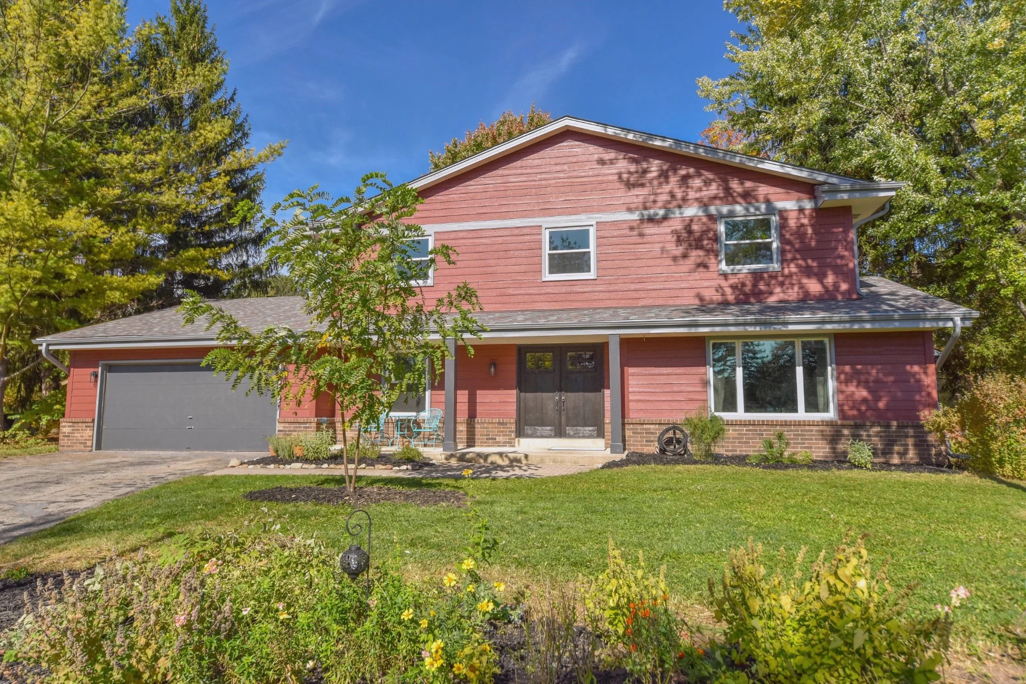 Welcome to 8585 N 46th St