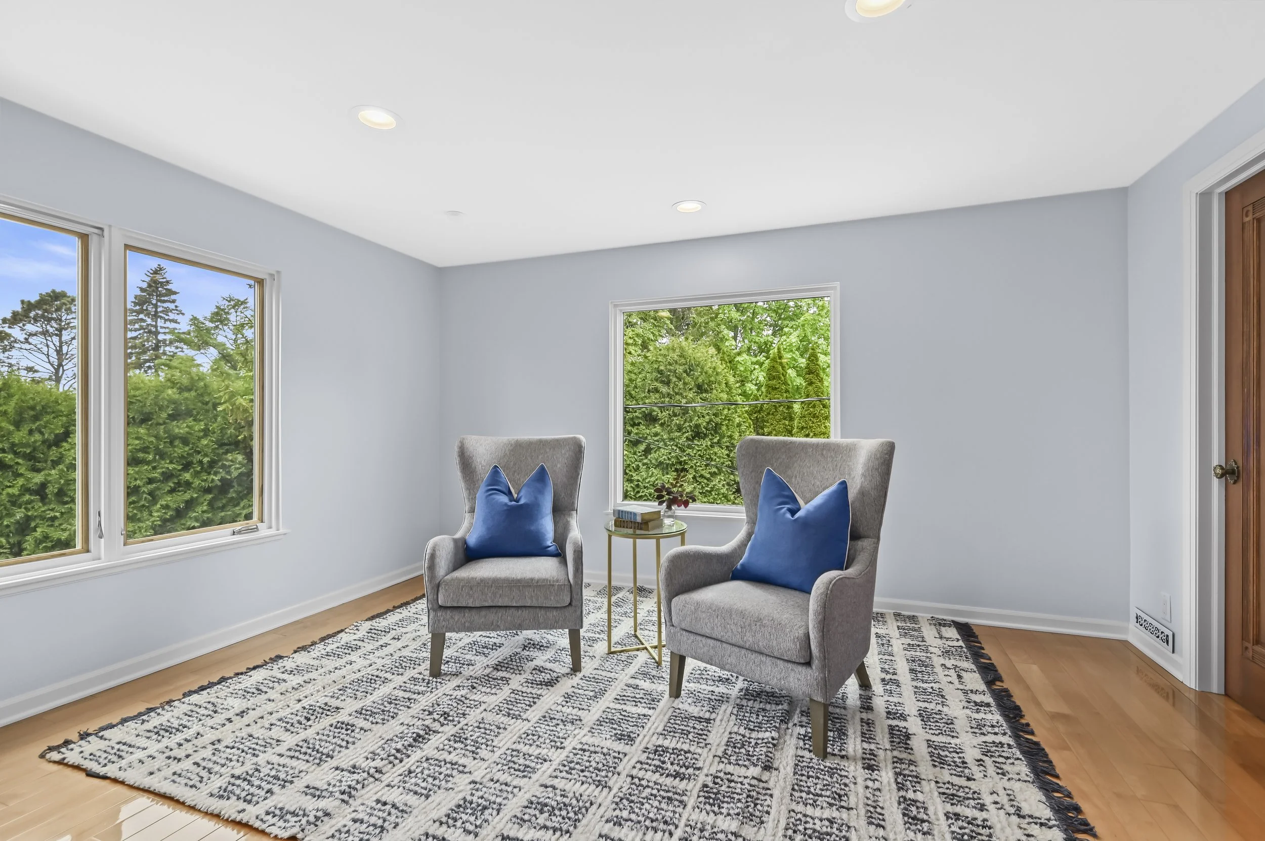 cozy lounge area in second floor primary