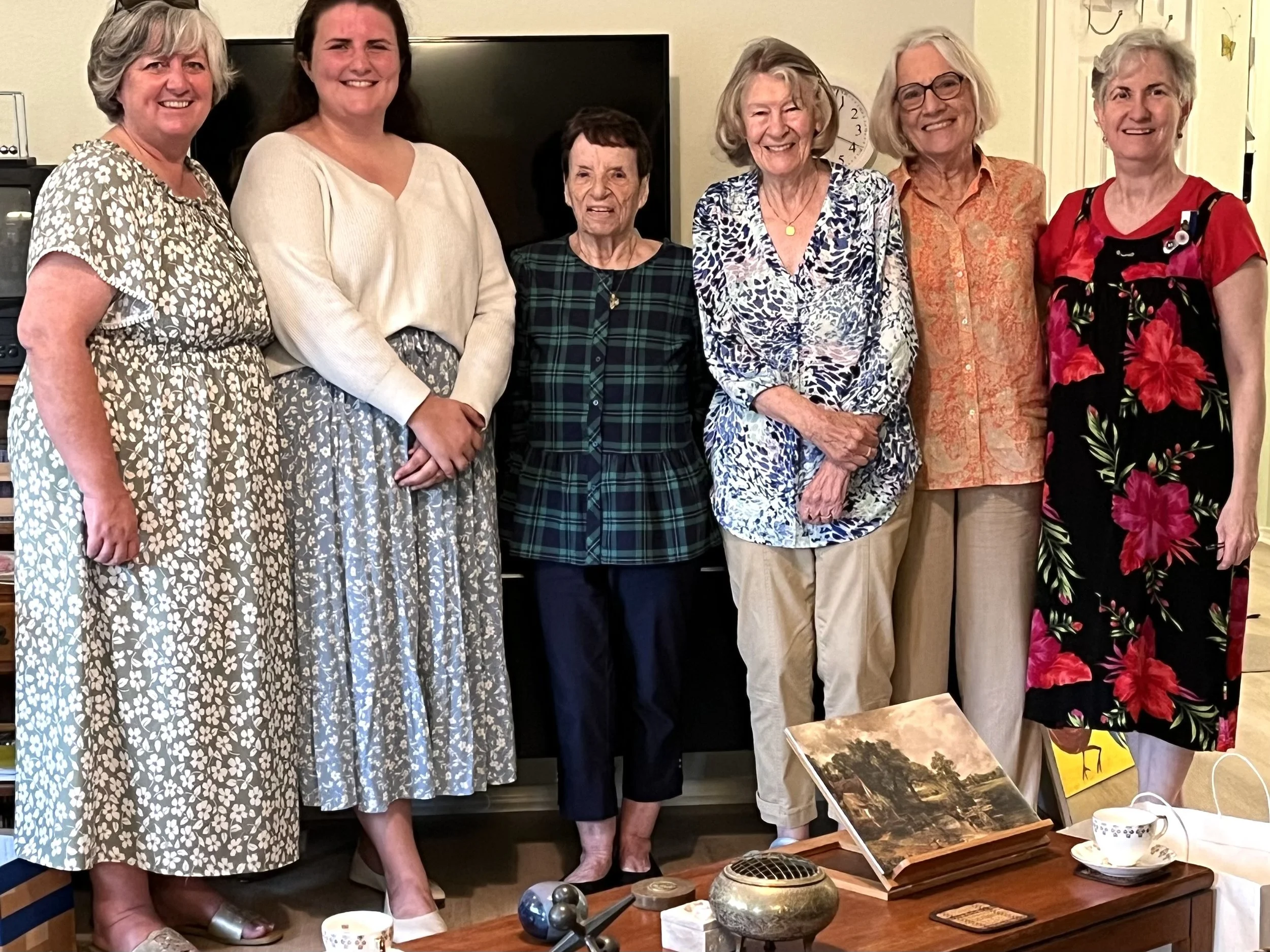  Tania de Kieweit, her daughter Emma (guest, potential member?), Sandra Grant, Annette Hoffman, Jean Glauser, Valerie Ryan (1-17-26) 