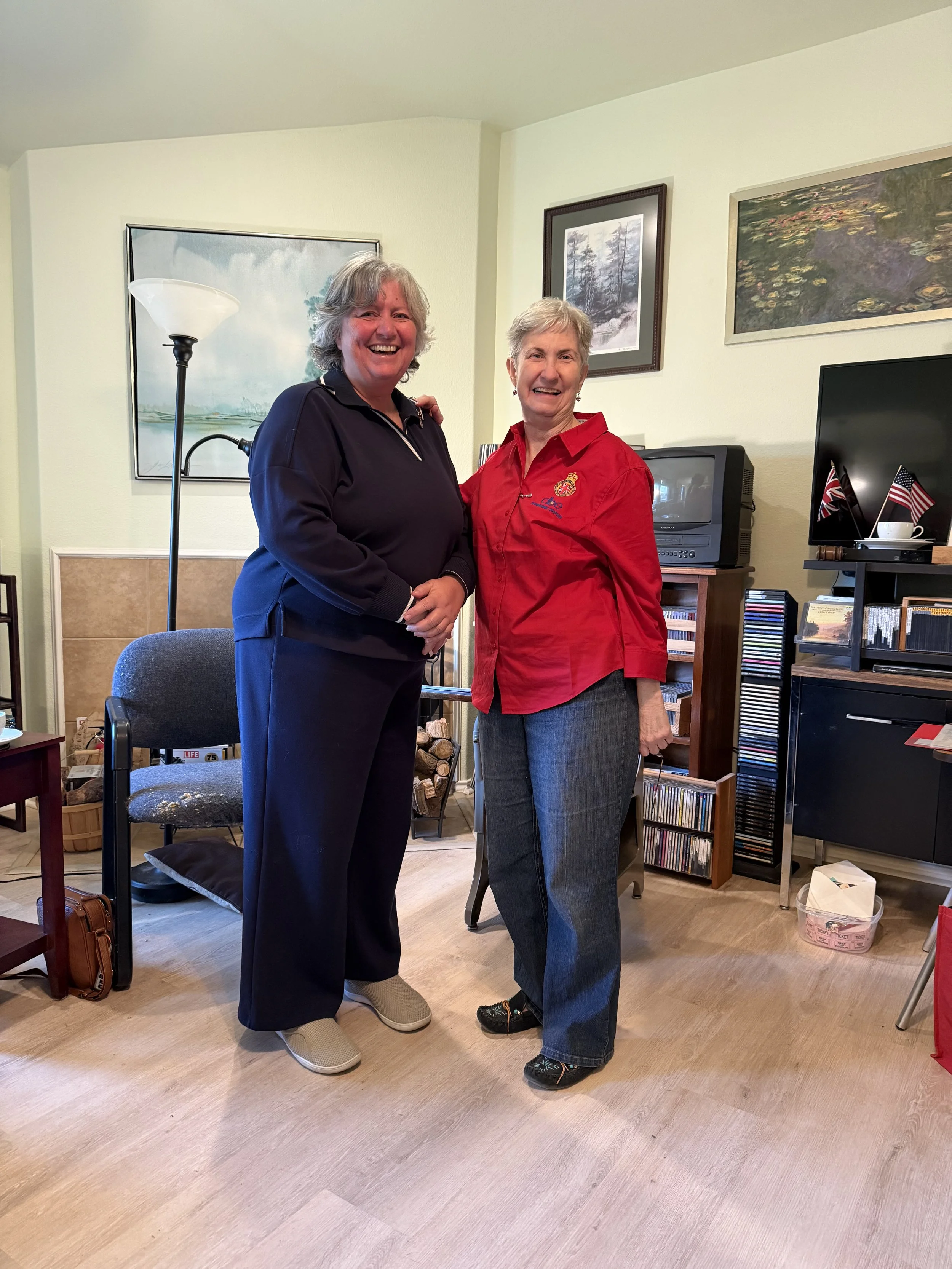  Valerie Ryan pinning Tania de Keiweit as a new member 