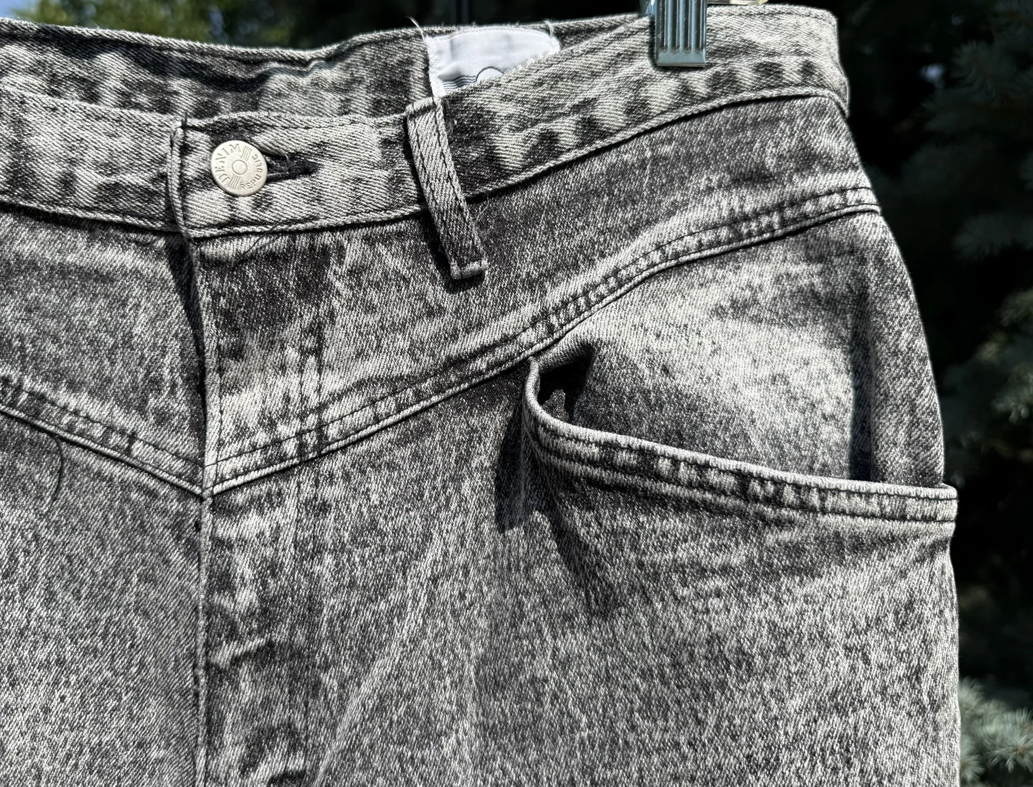 Acid Wash Black