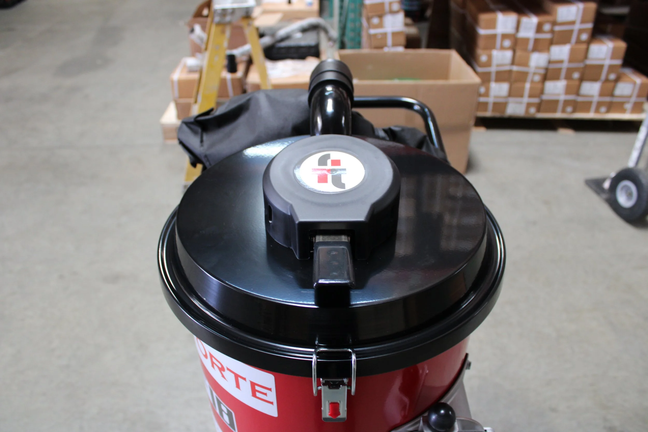 F26 Dust Extractor Vacuum — Forte Tools