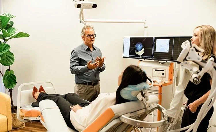 TMS therapists near Historic Westside, Las Vegas NV providing Transcranial Magnetic Stimulation treatment.