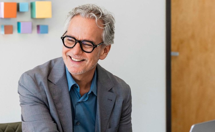 An image of a smiling Dr. John Reitano, provider of PTSD psychiatric treatment near Henderson, Nevada.