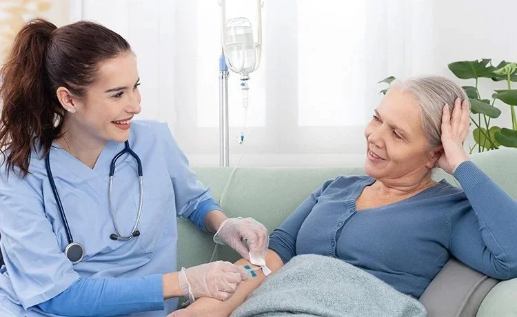 Doctor offering Historic Westside, Las Vegas ketamine IV therapy.