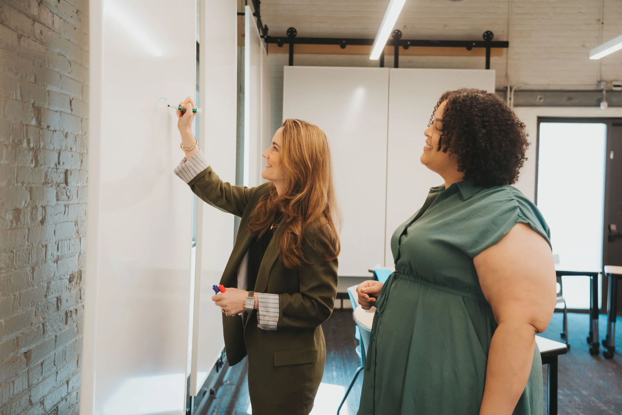 017 - Kate & Tyana - All Brand Headshots.jpg