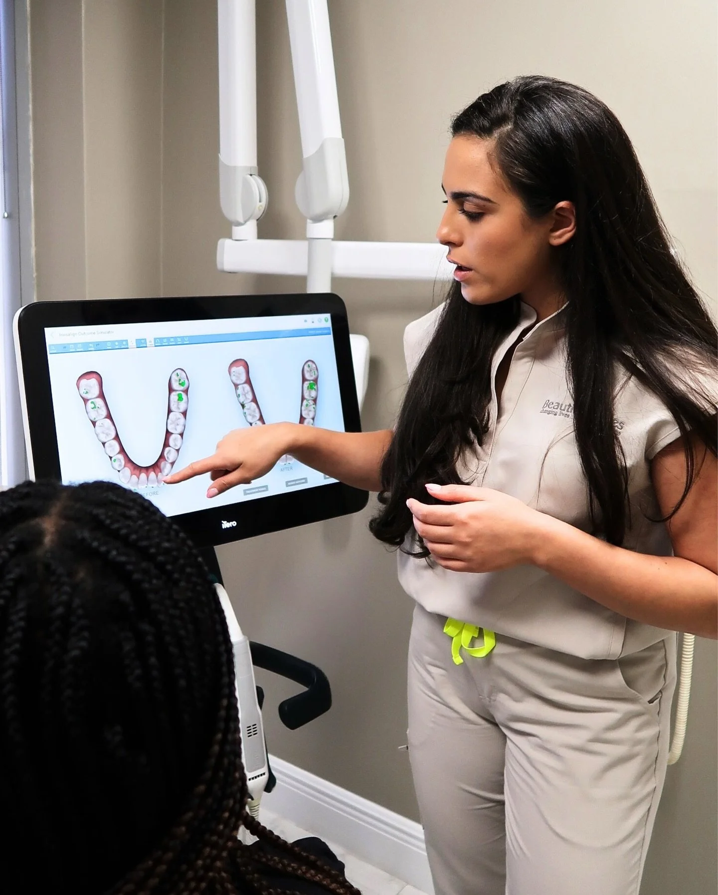 One thing I&rsquo;m always dedicated to&hellip;

is educating my wonderful patients 🙏🏼

An informed patient is an empowered one, and I&rsquo;m committed to being honest and guiding you through the best treatment options.

Head to my stories to lear