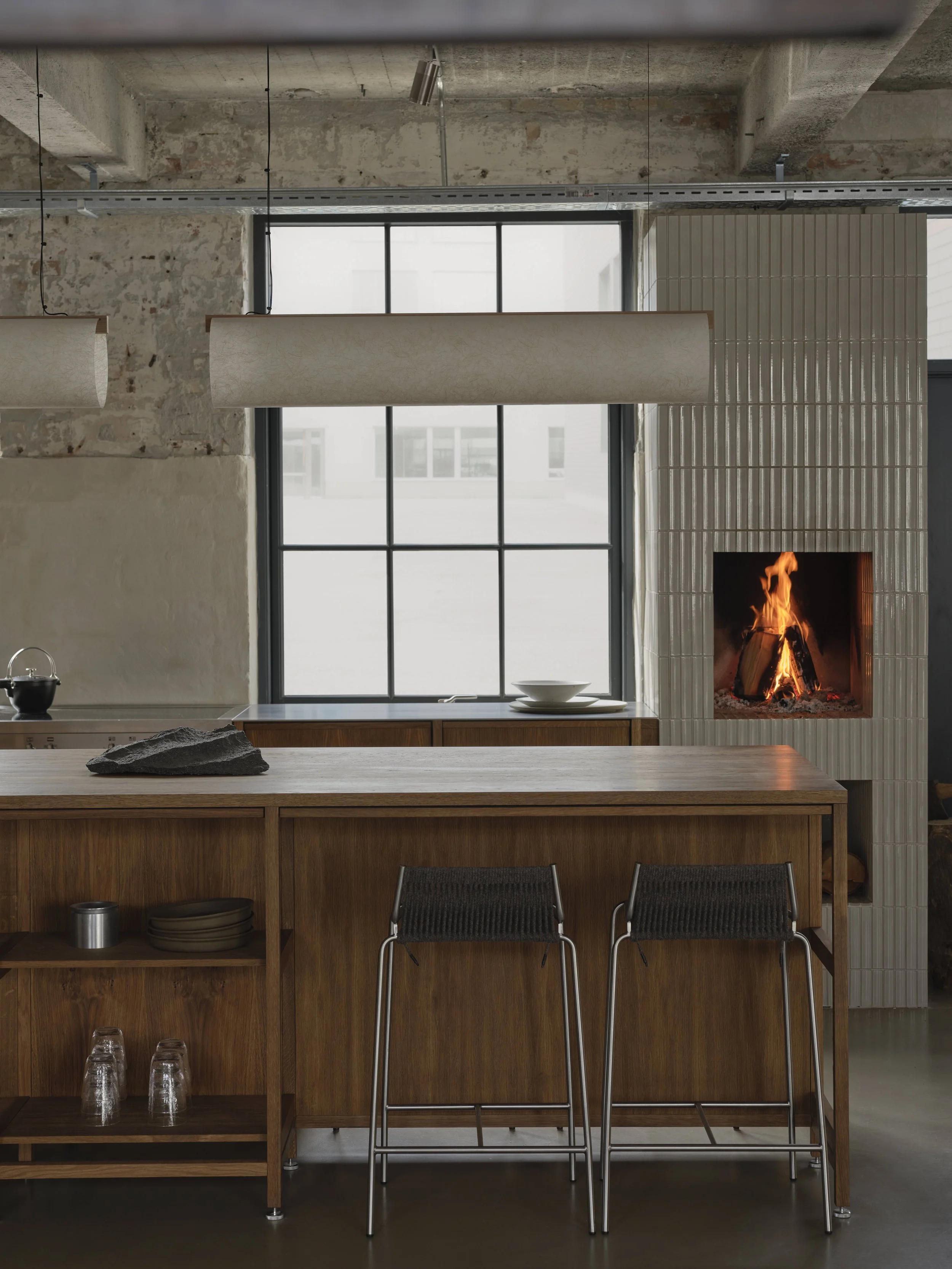 Lampada tubolare in carta giapponese, laminated, fibre naturale, ecodesign