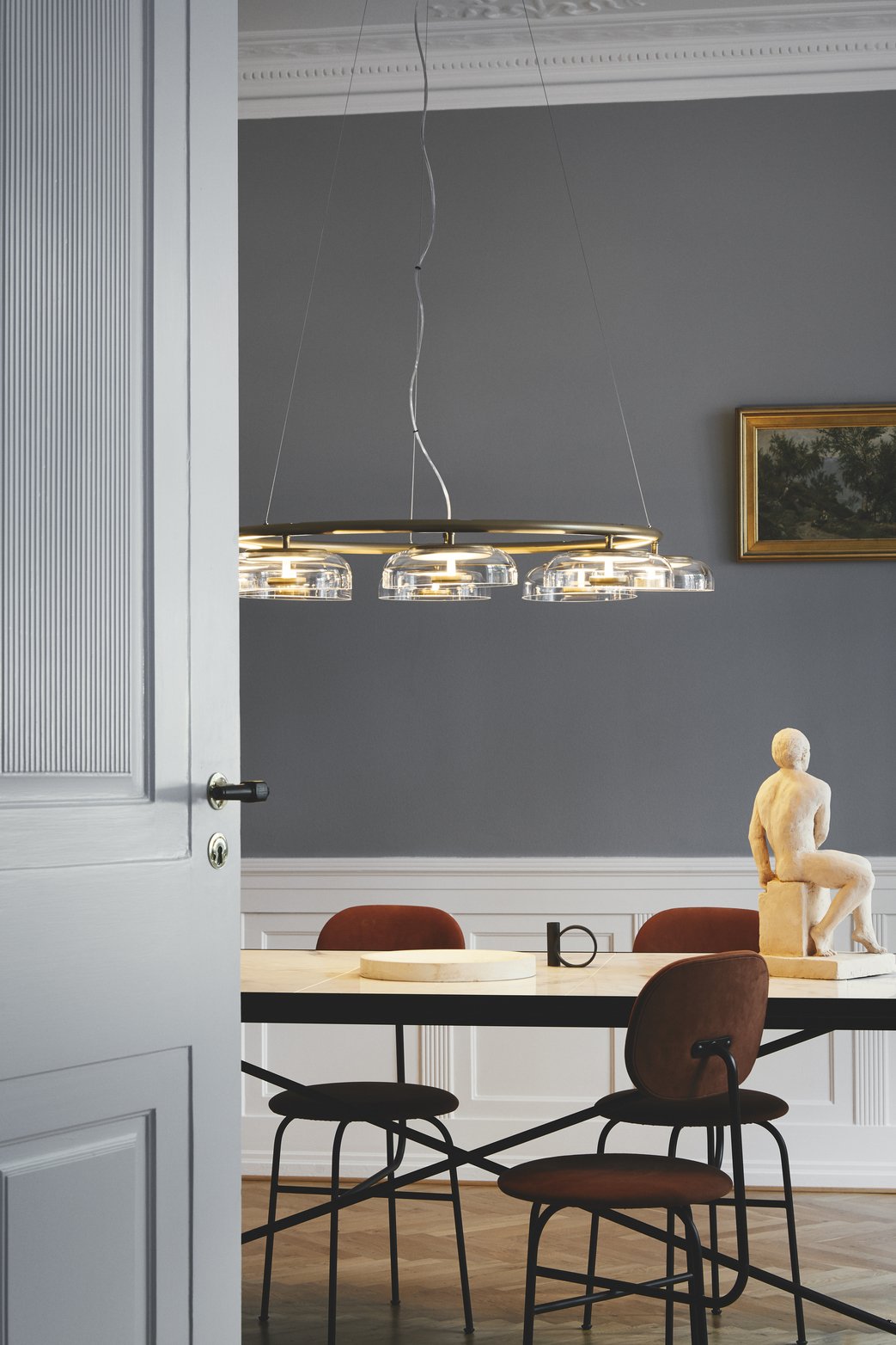 Nuura Blossi pendant lamp in glass and brass, chandelier for meeting room