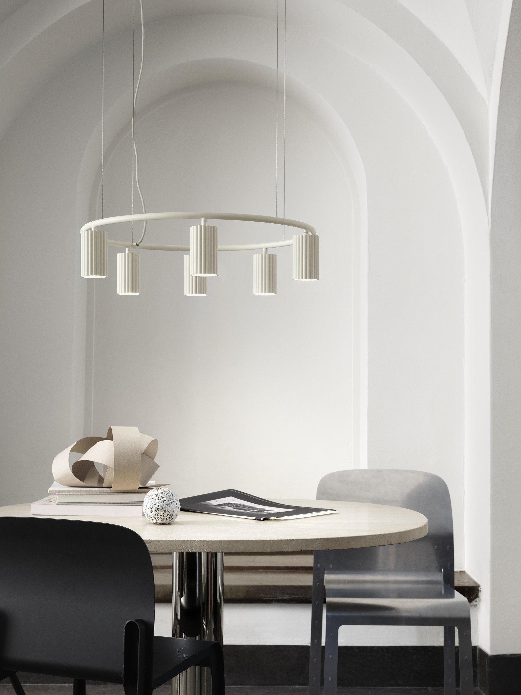 Pholc_Donna_Circle_60_pendant_linen_963163_on_i1.jpg