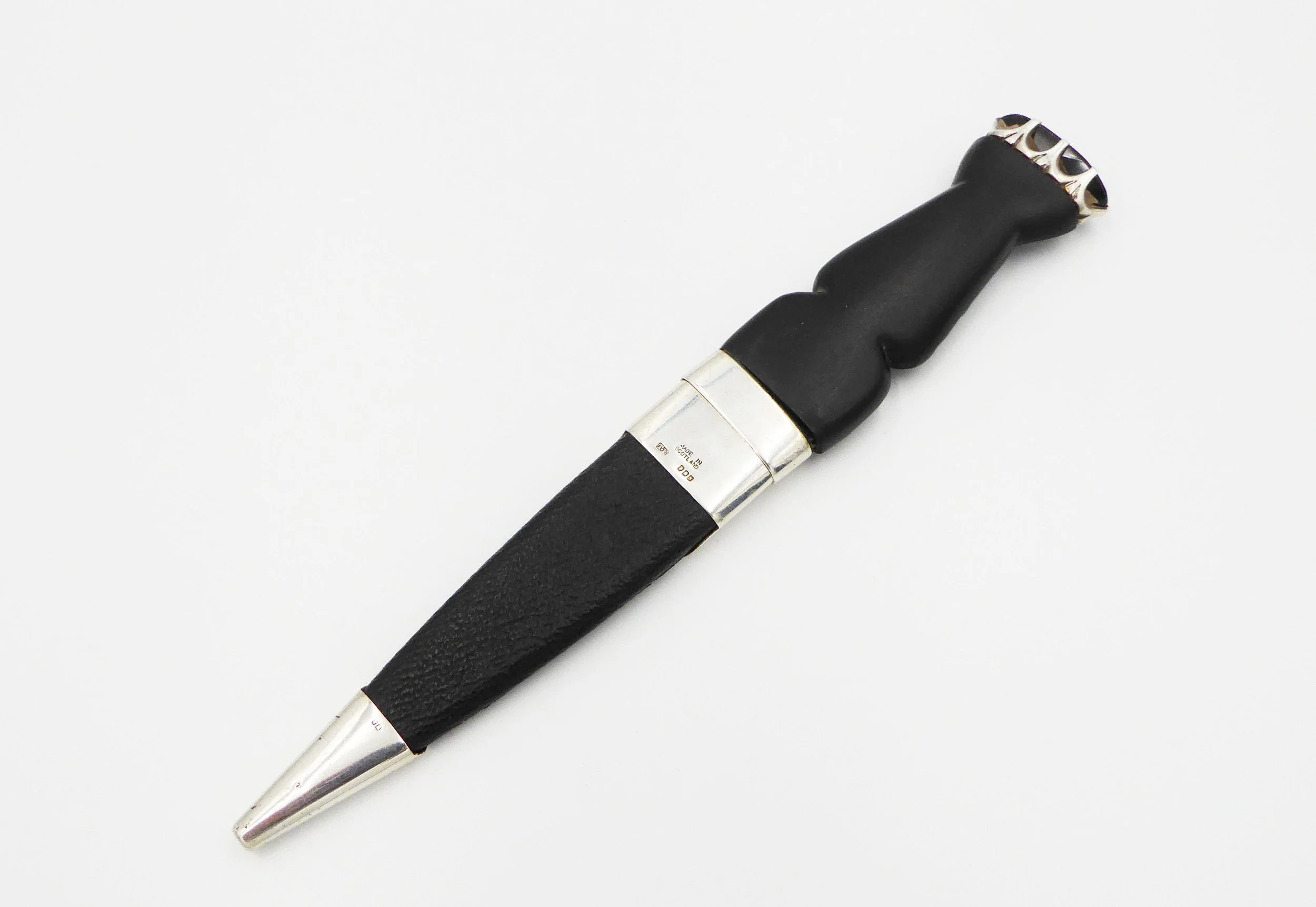 vintage Scottish silver mounted sgian dubh by Thomas K. Ebbutt, Edinburgh, 1982  - reverse 2