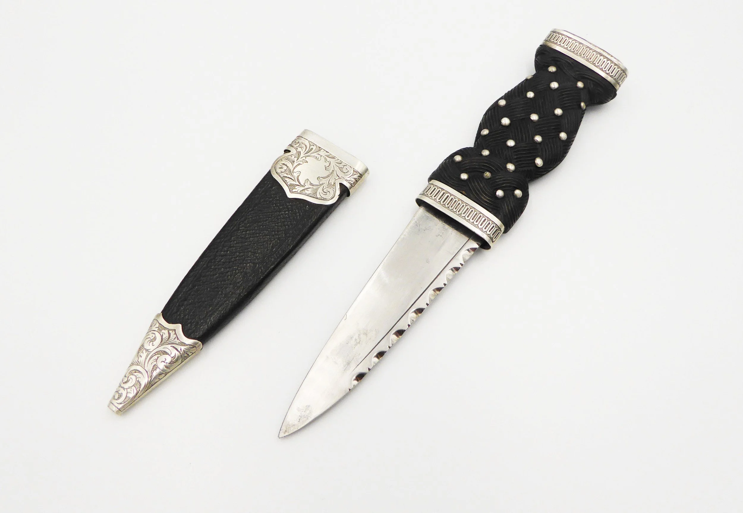 Victorian Scottish silver mounted sgian dubh, unmarked, c.1820-40s - front 1