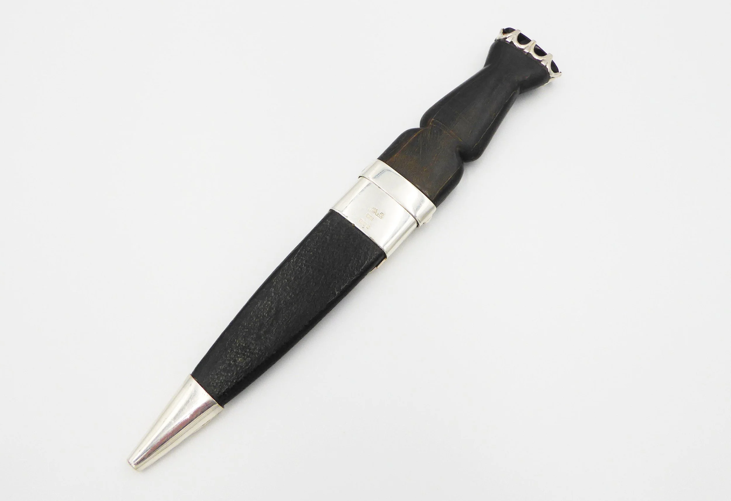 Vintage Scottish silver mounted sgian dubh by Thomas K. Ebbutt, Edinburgh, 1958 - reverse 1