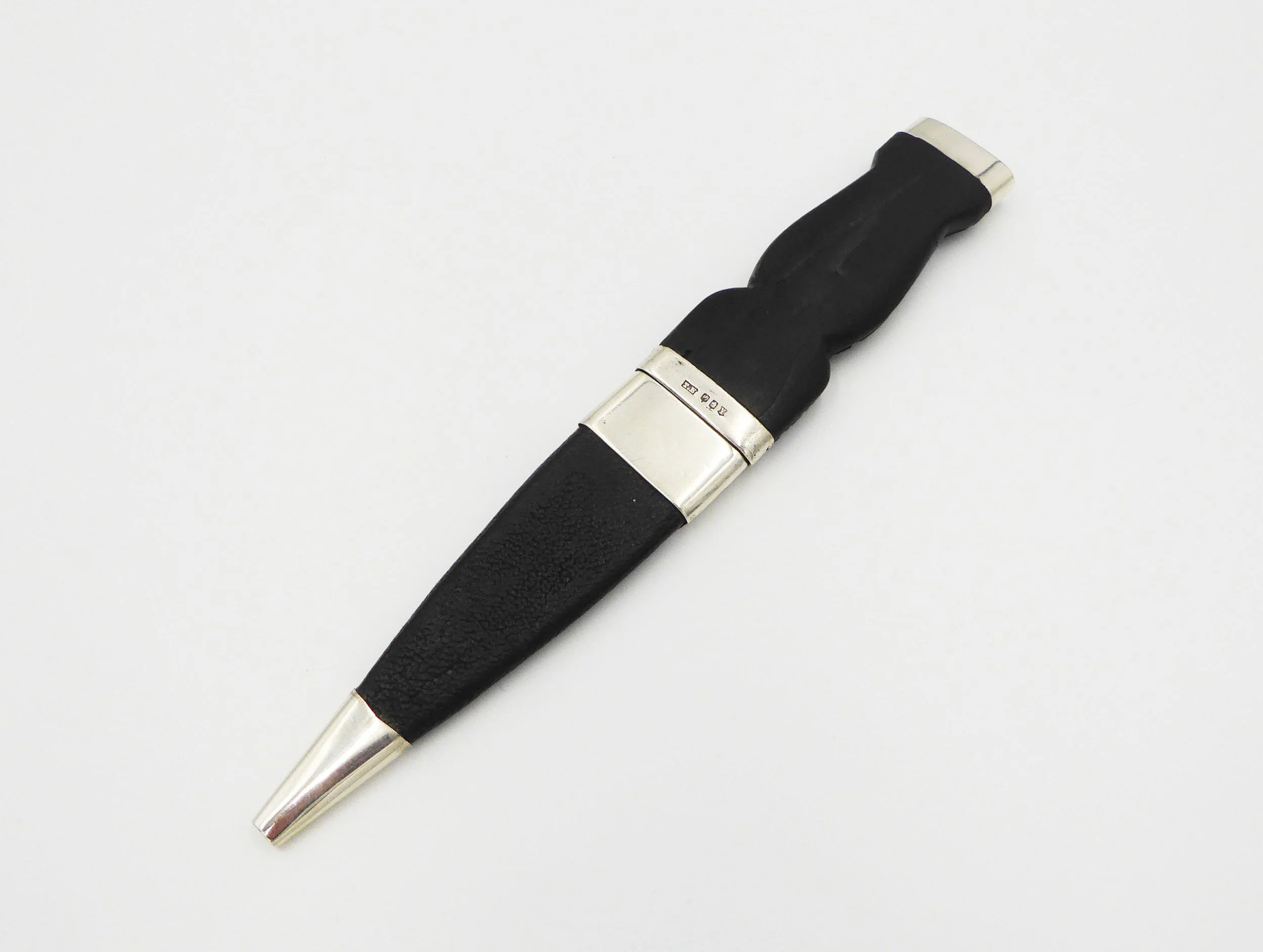 Vintage Scottish silver mounted sgian dubh by Thomas K. Ebbutt, Edinburgh, 1929 - reverse