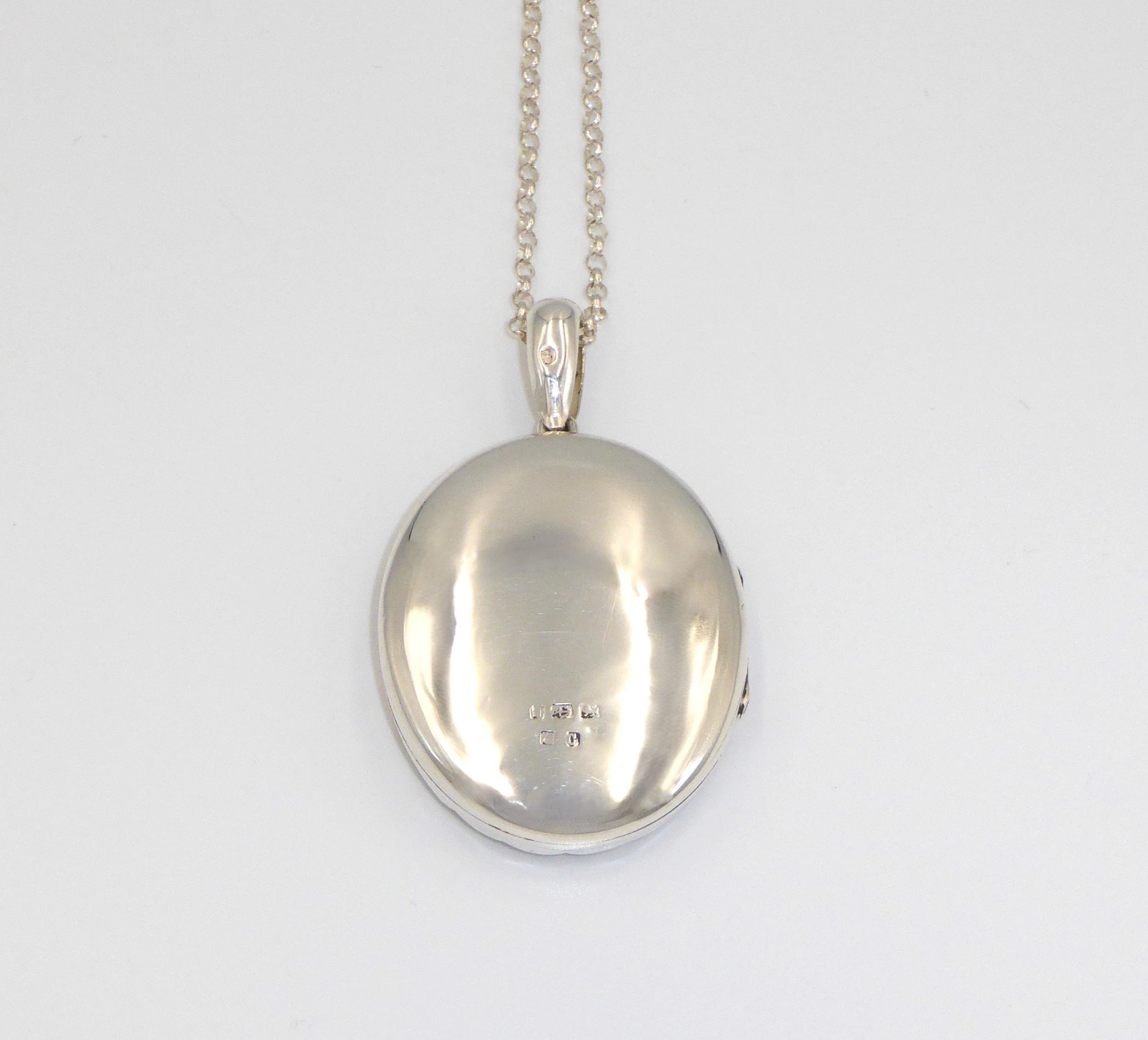 A Victorian Silver Locket Possibly By Joseph Jennings Co Birmingham