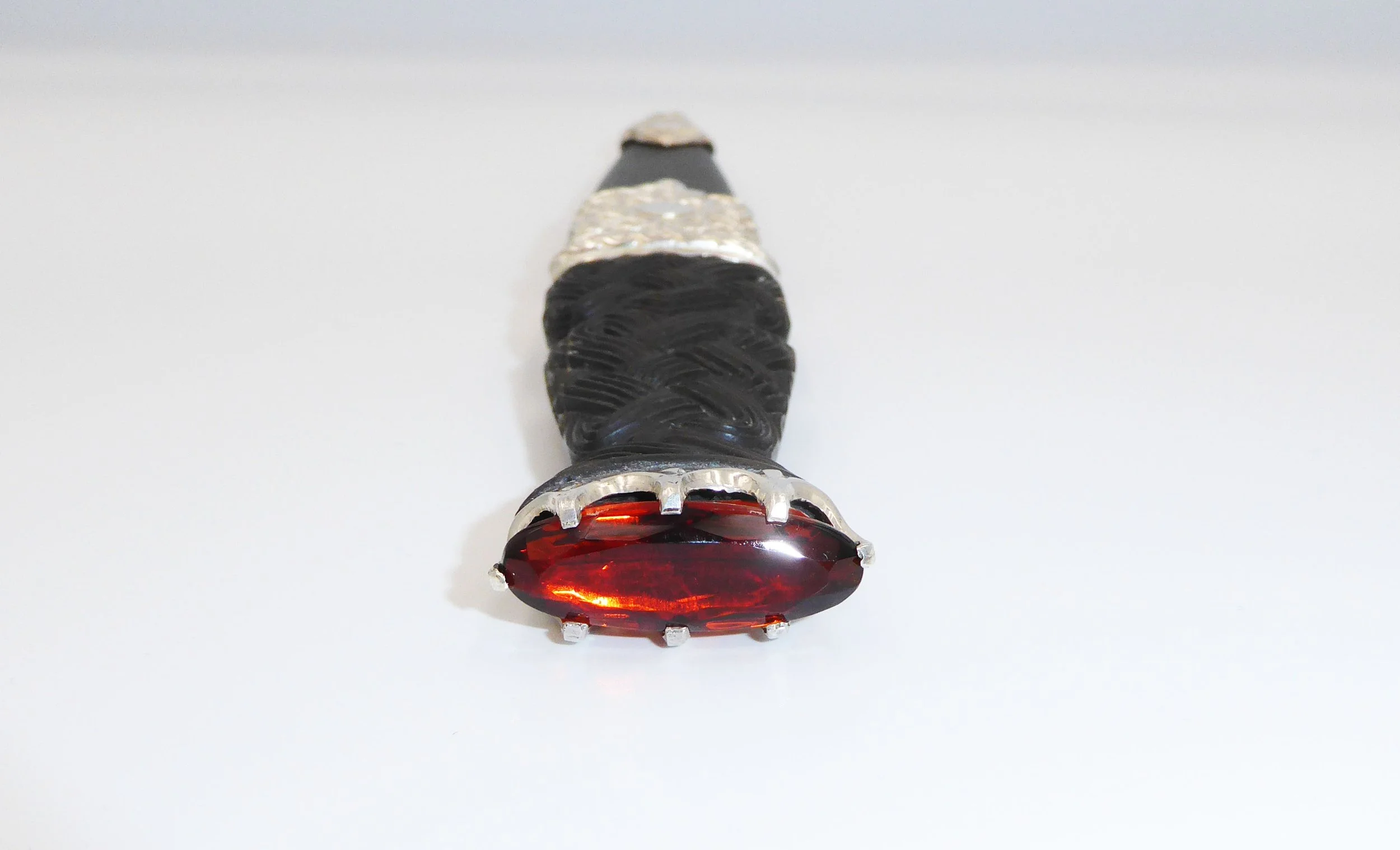 Vintage Scottish silver mounted sgian dubh by Thomas Ebbutt, Edinburgh, 1960 - hilt