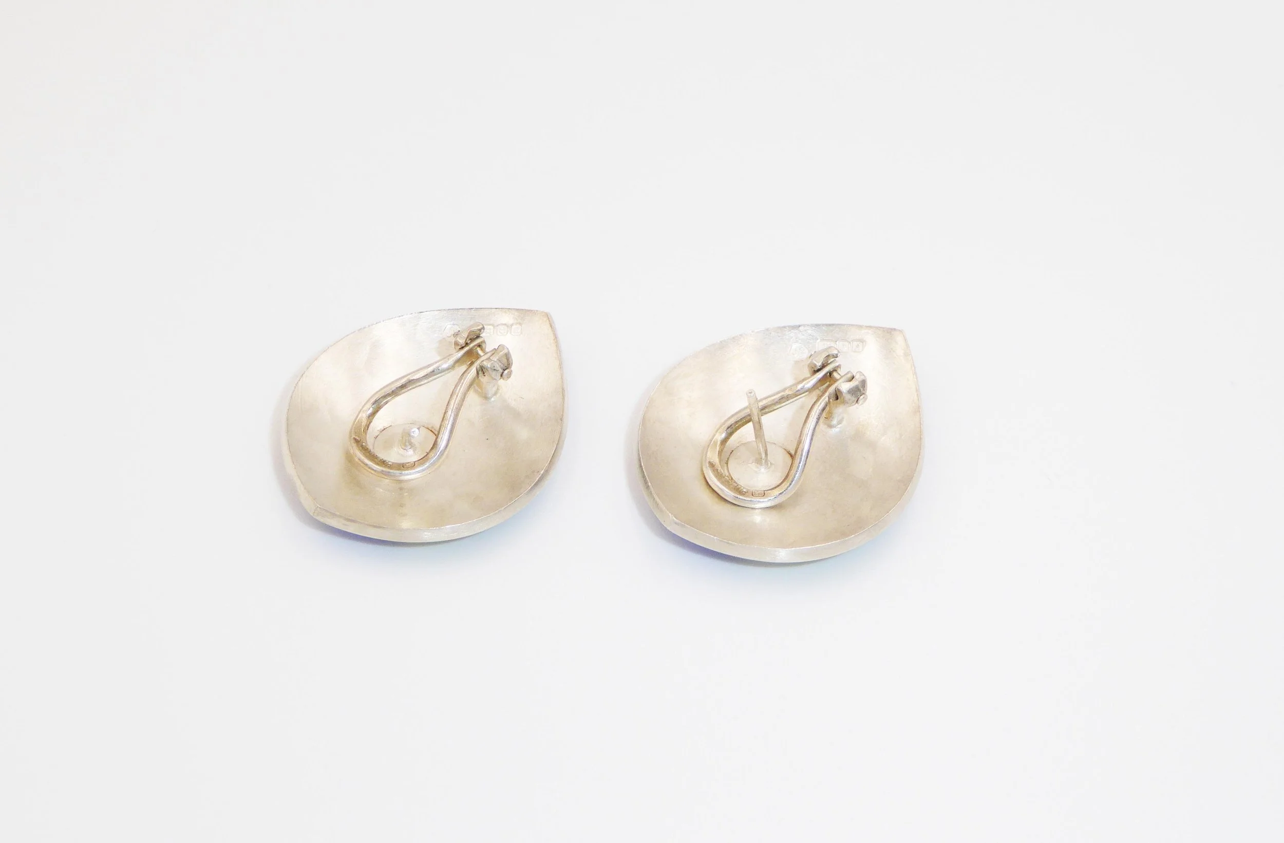 Silver and enamel stud ‘tulip’ earrings by Jane Short, Brighton, hallmarked London, 1990  - reverse