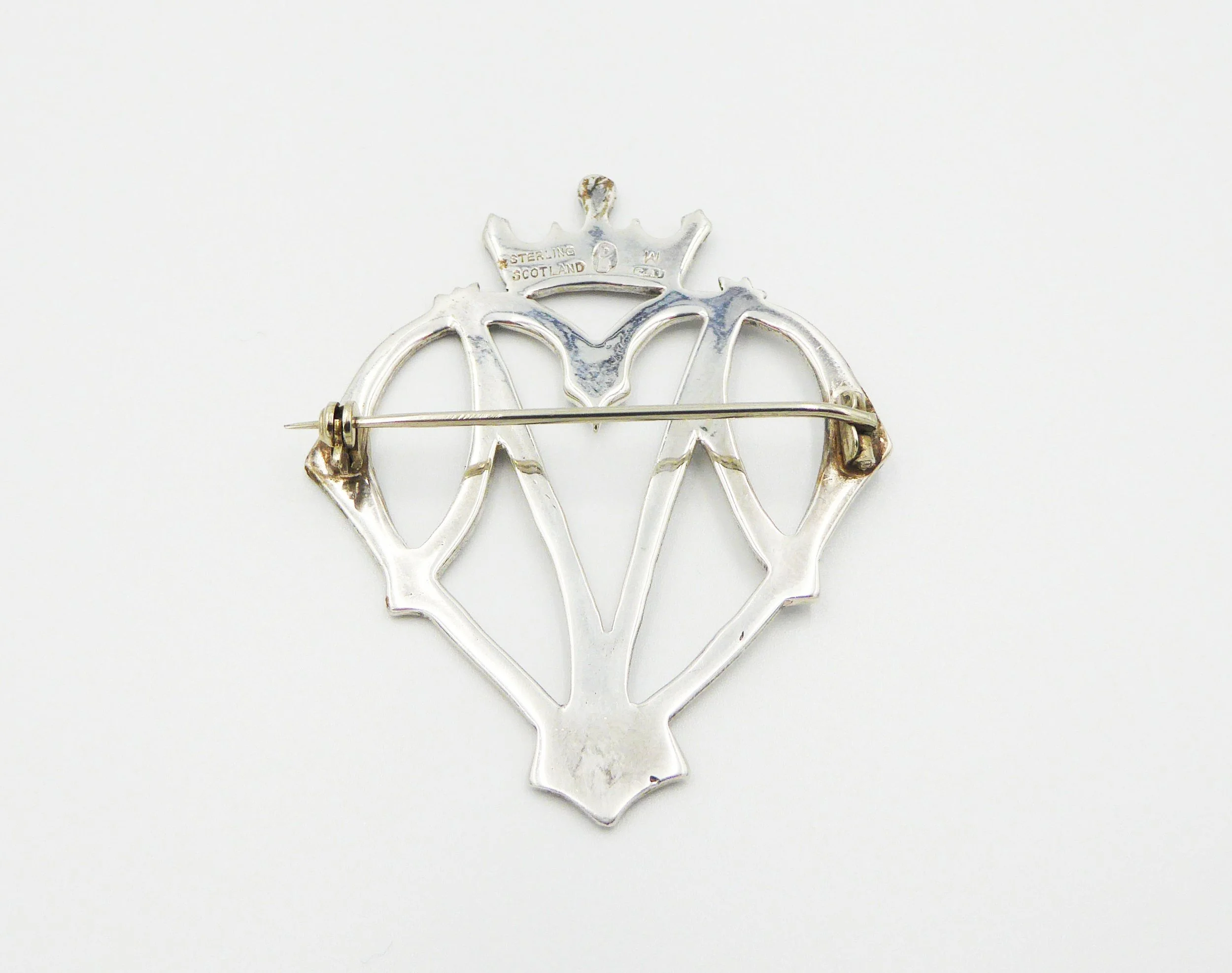 A Scottish luckenbooth (heart brooch) by Hamish Dawson-Bowman, Strathaven, trading as Celtic Art Industries Ltd, c.1960s - reverse
